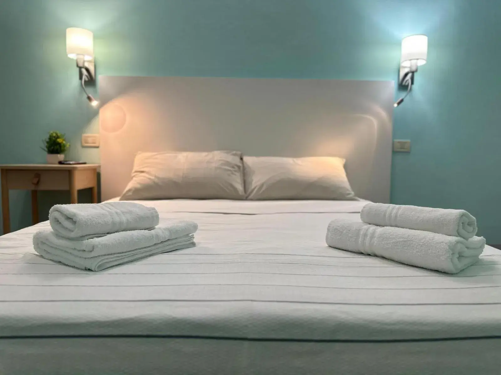 King Room in B&B - Residenza d'epoca Piazza Cairoli King Room in B&B - Residenza d'epoca Piazza Cairoli