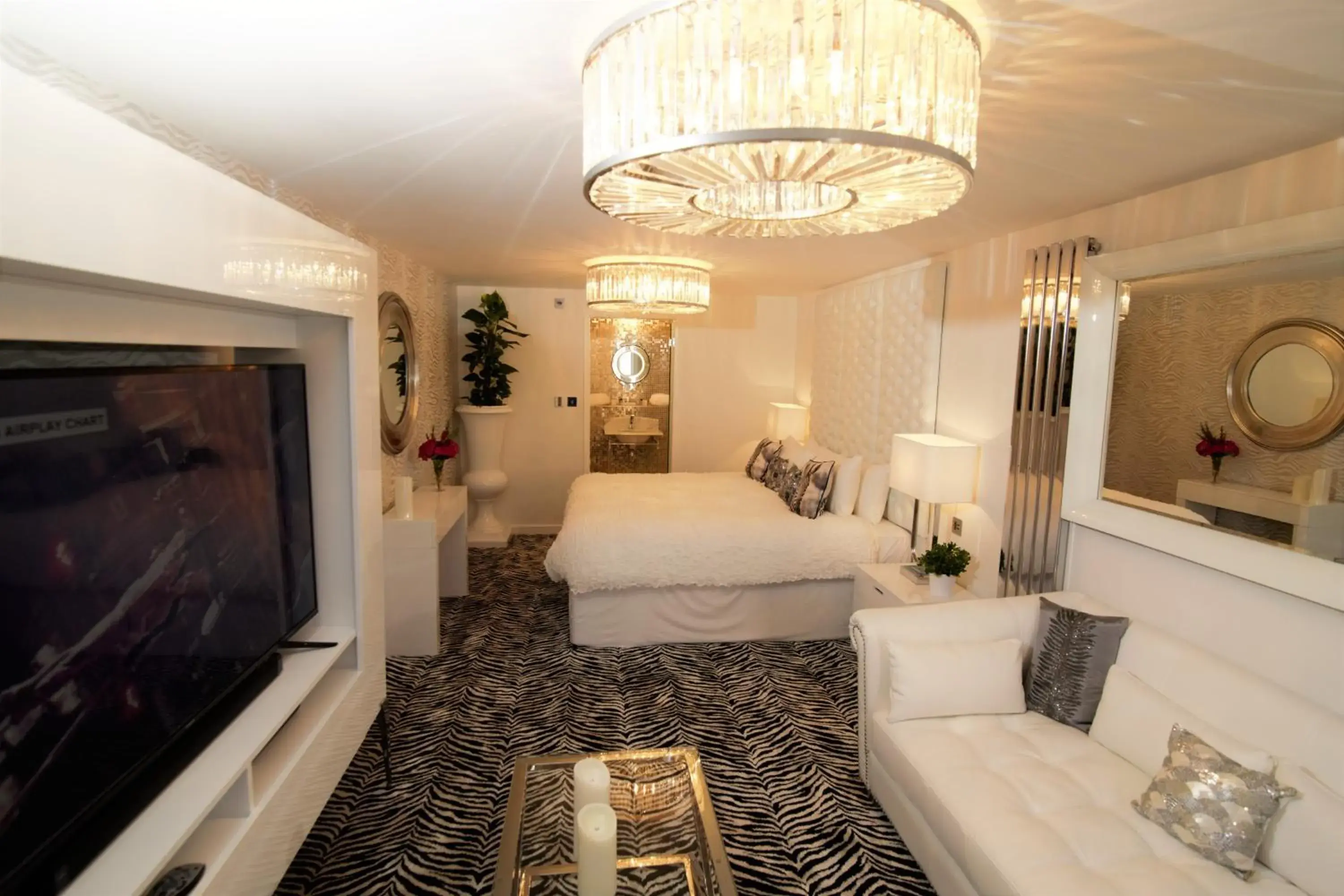 Double Room with Whirlpool in Who'd A Thought It Double Room with Whirlpool in Who'd A Thought It