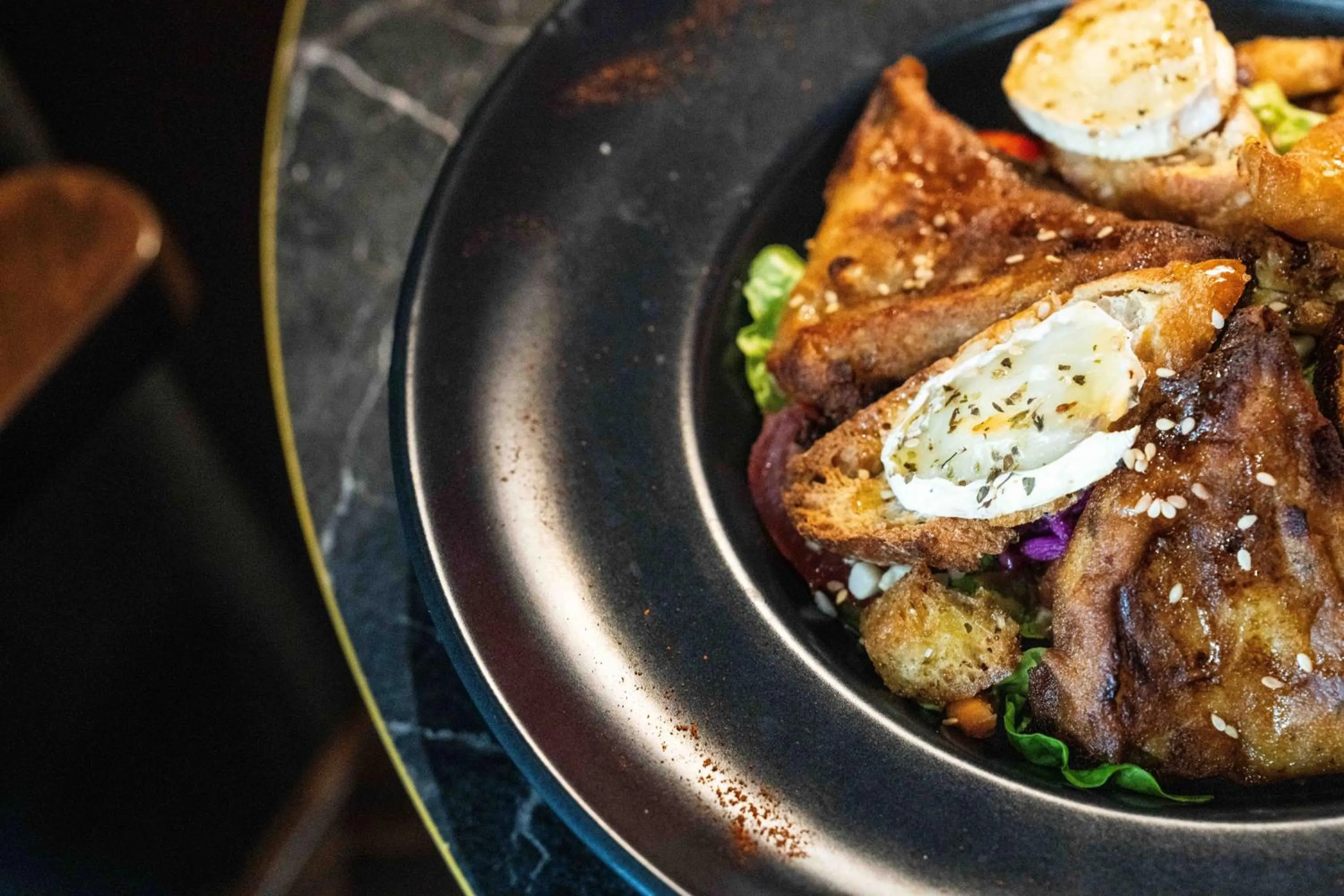 Food and drinks in Logis Hôtel & Restaurant Ludik