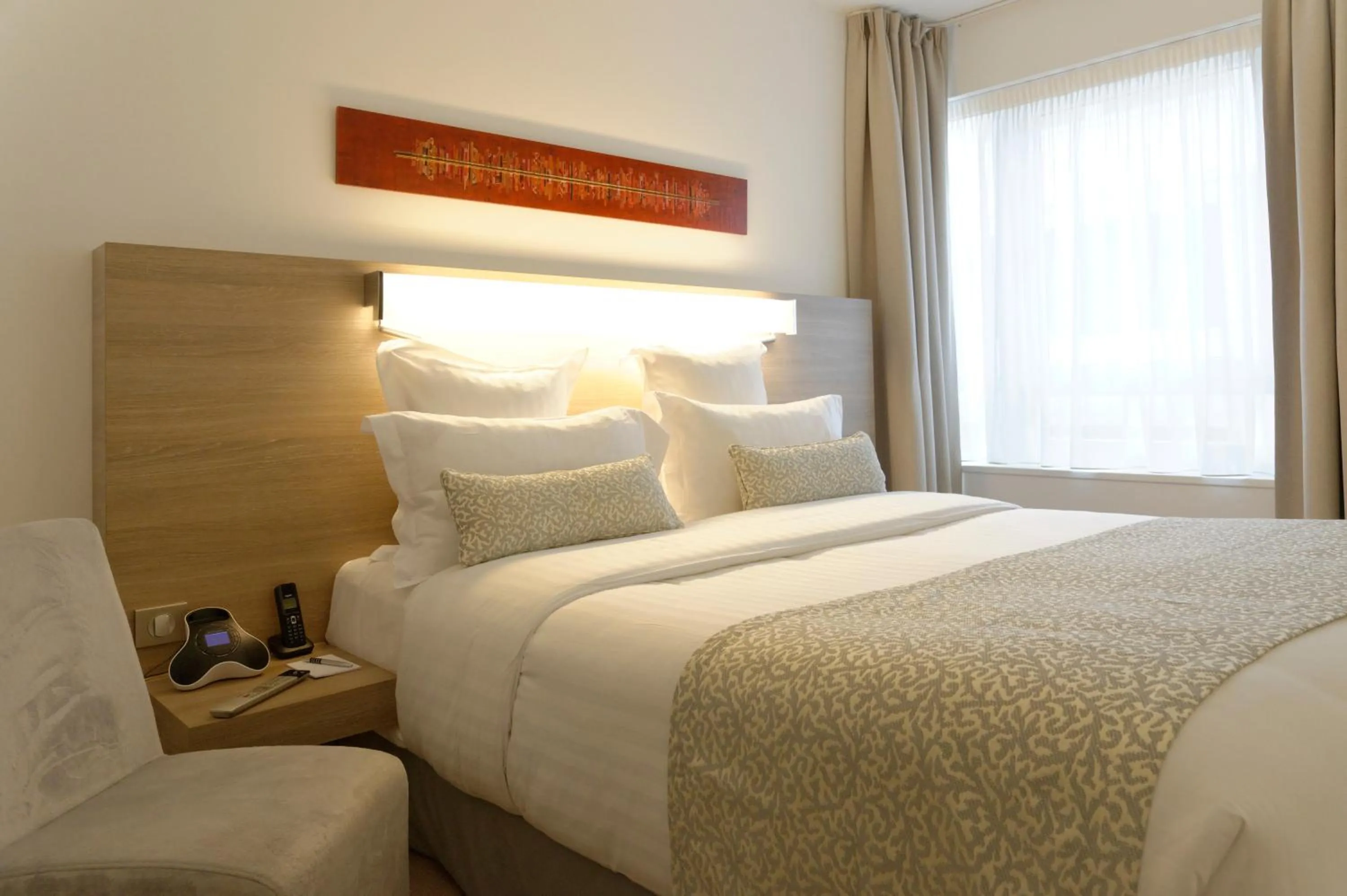 Bedroom, Bed in Résidence Alma Marceau