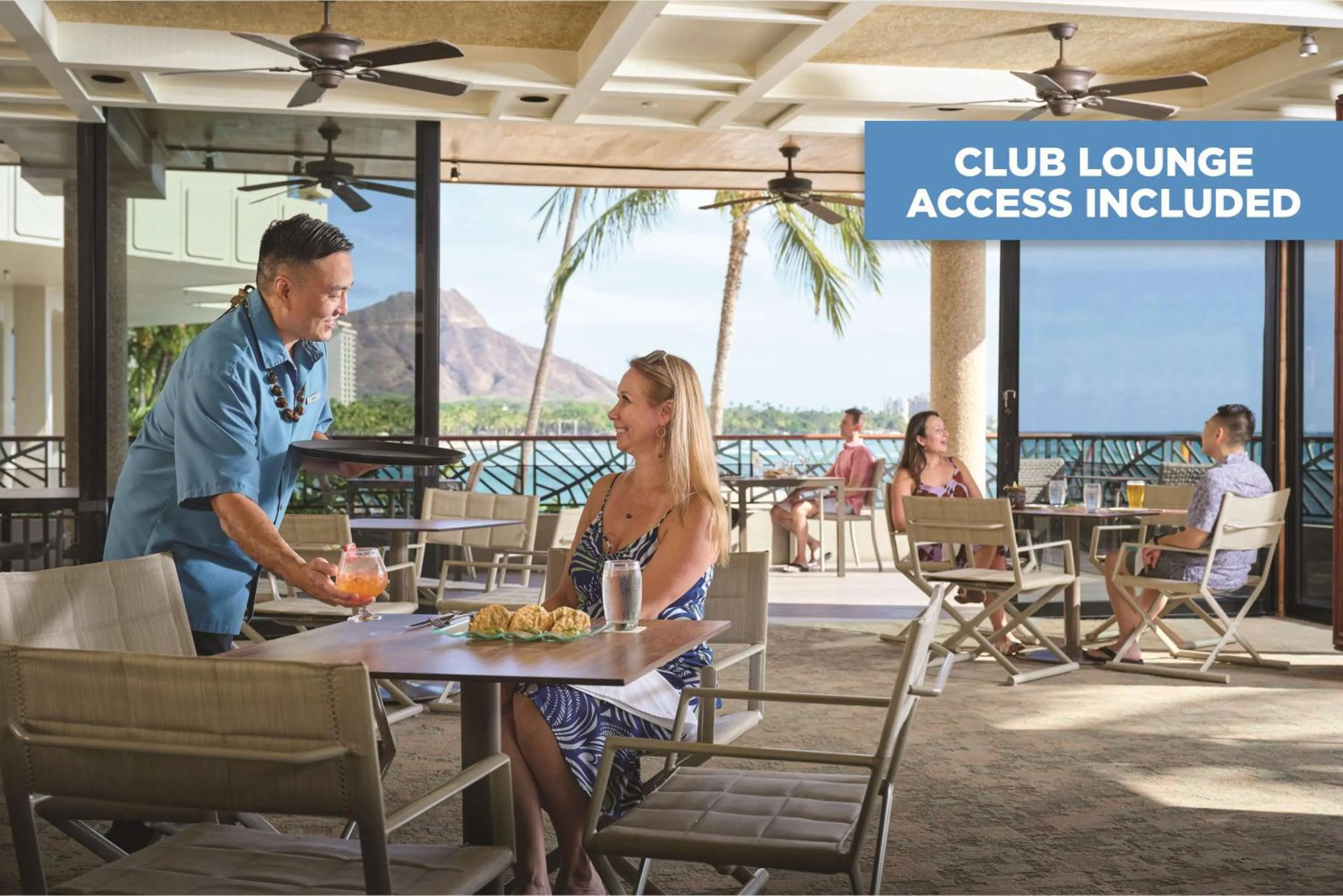 Lounge or bar in OUTRIGGER Waikiki Beach Resort