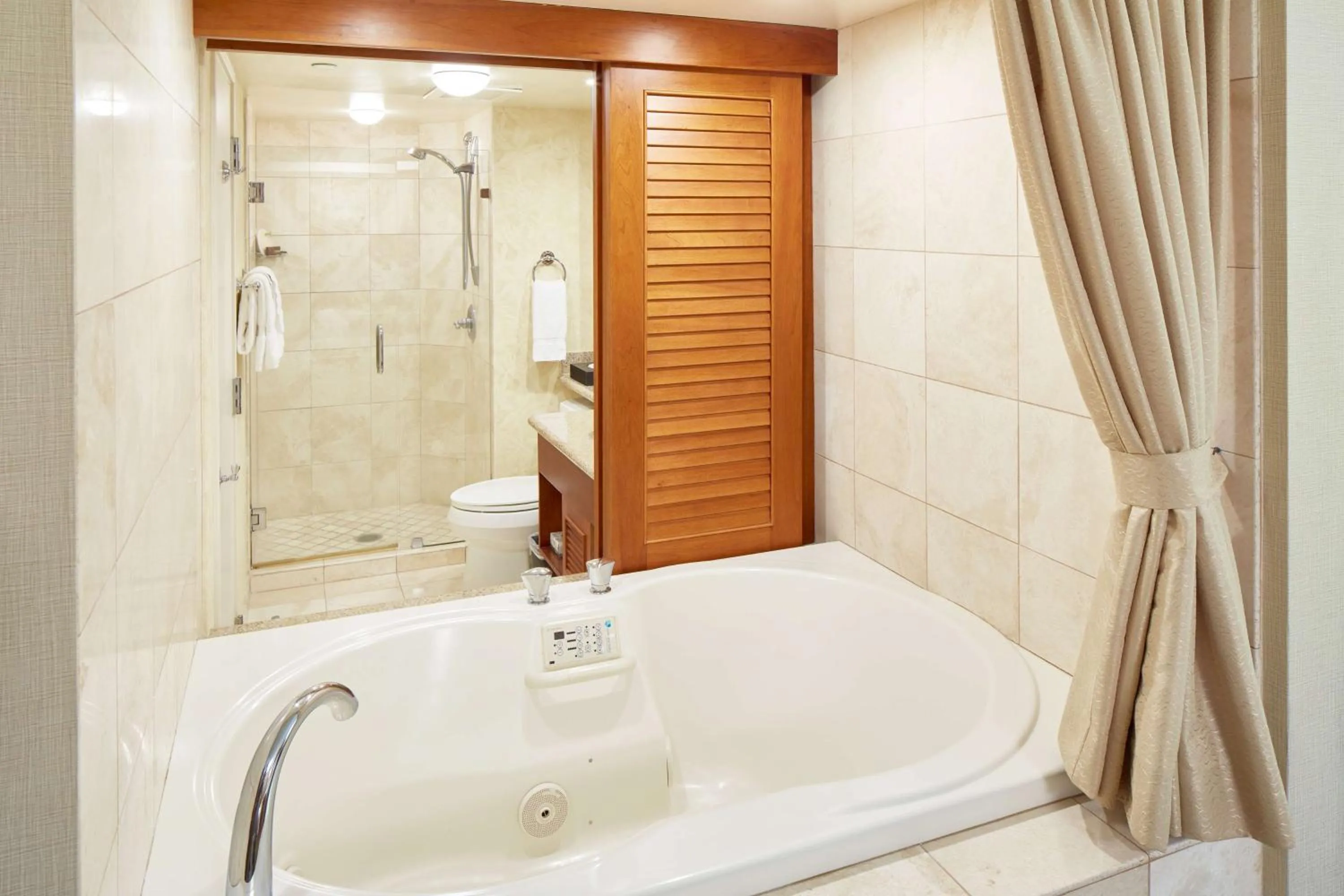 Bathroom in OUTRIGGER Waikiki Beach Resort