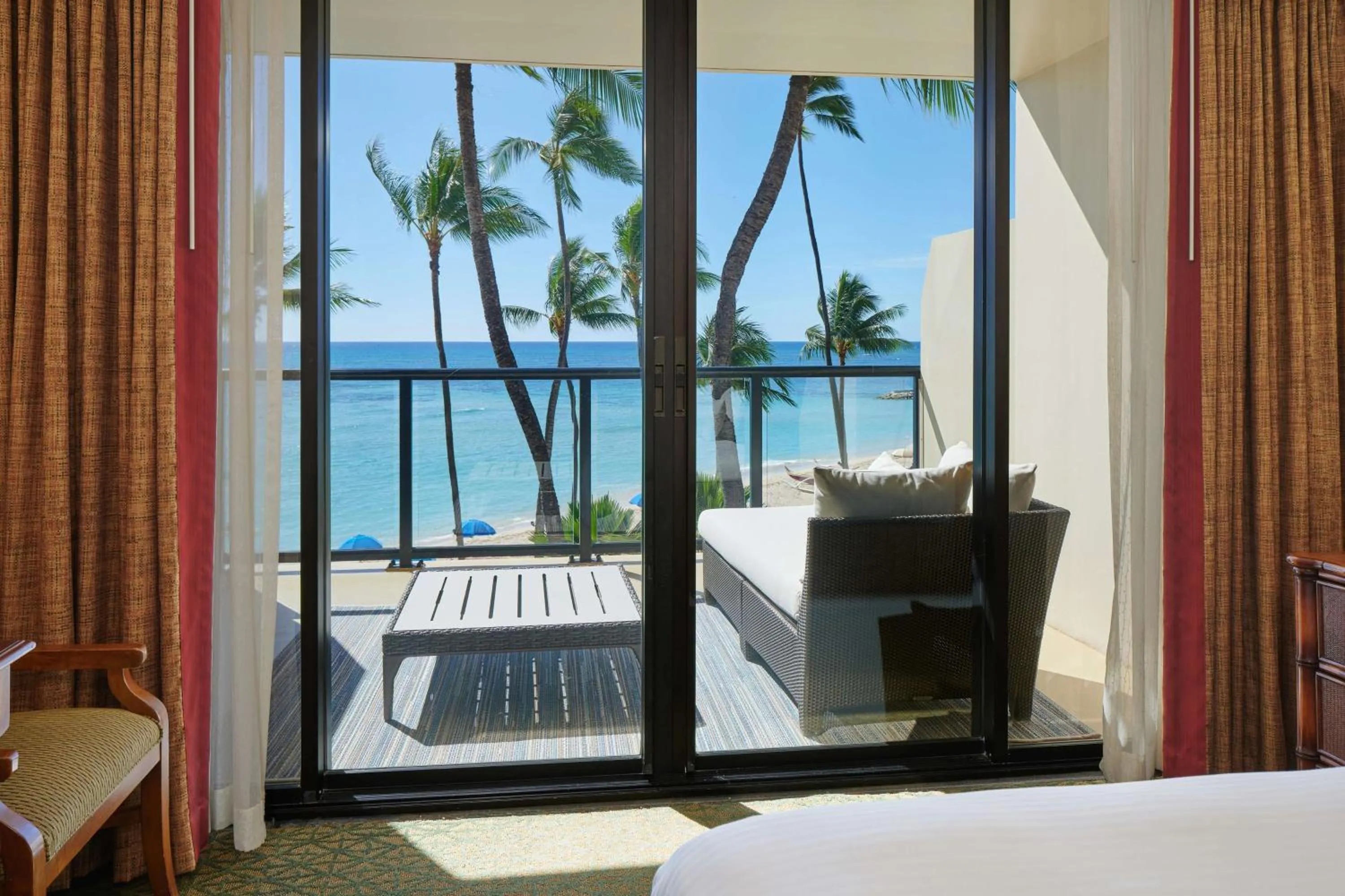 Bedroom, Bed in OUTRIGGER Waikiki Beach Resort
