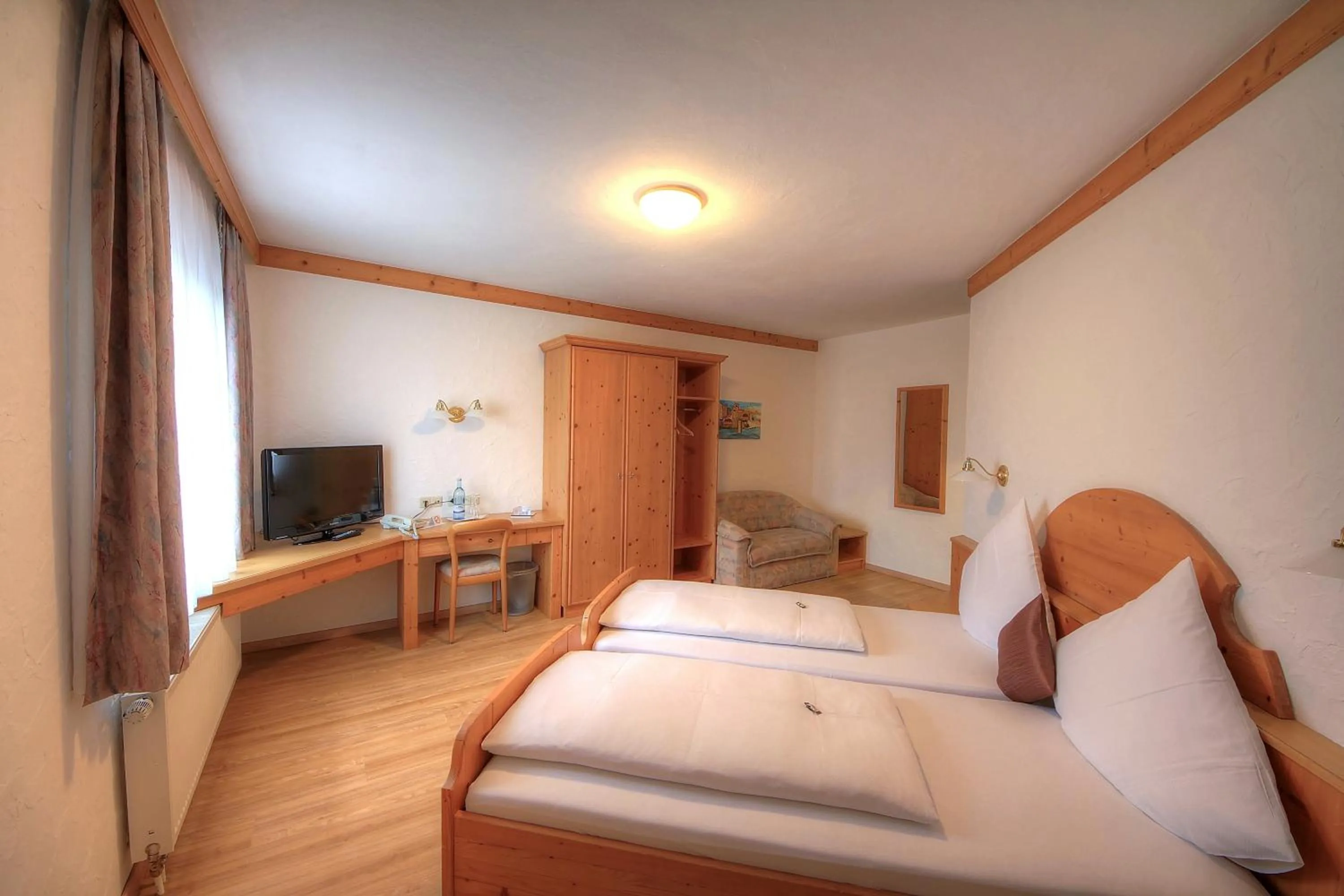 Bed in Hotel Kuchalber Hof