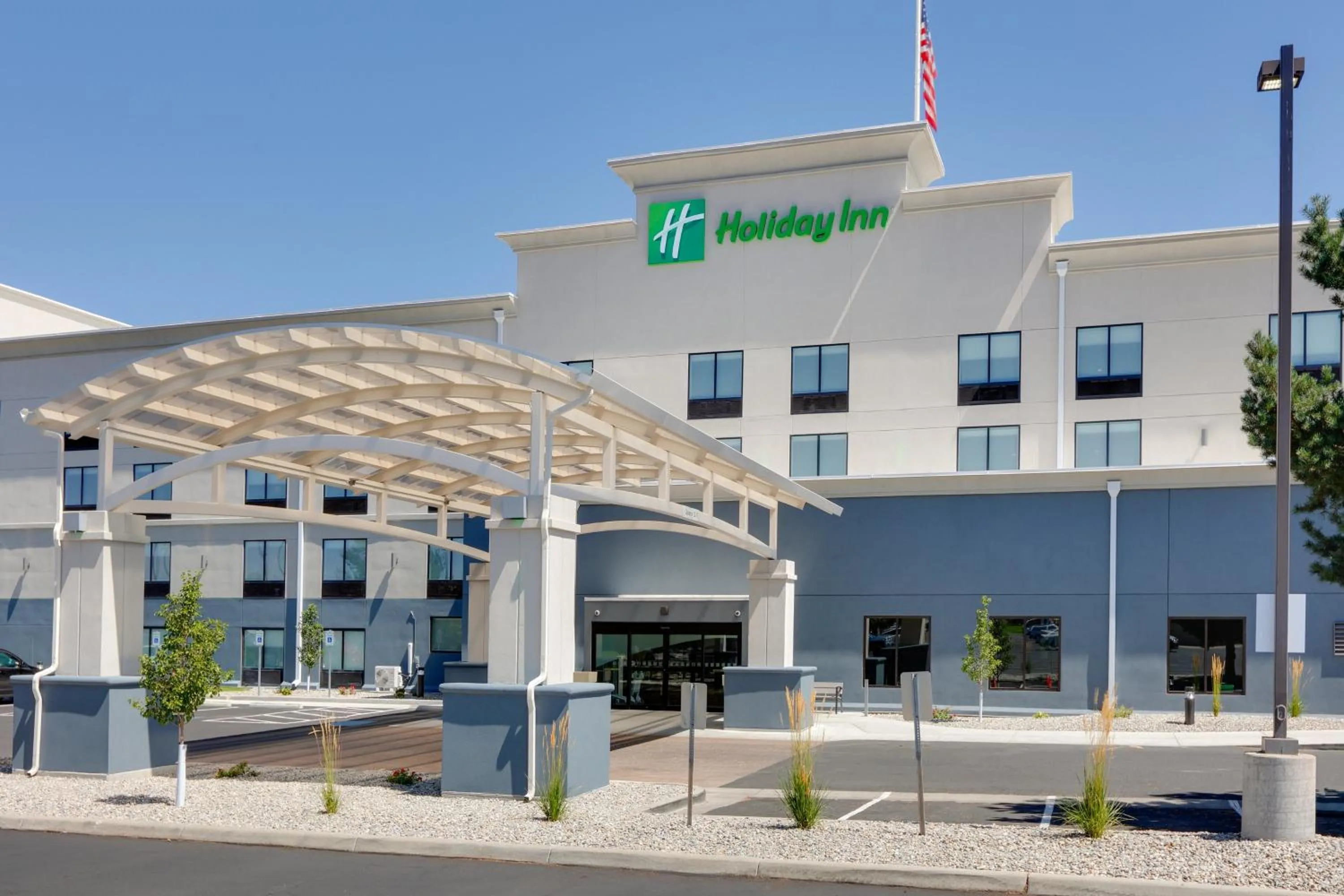 Property building in Holiday Inn Twin Falls by IHG