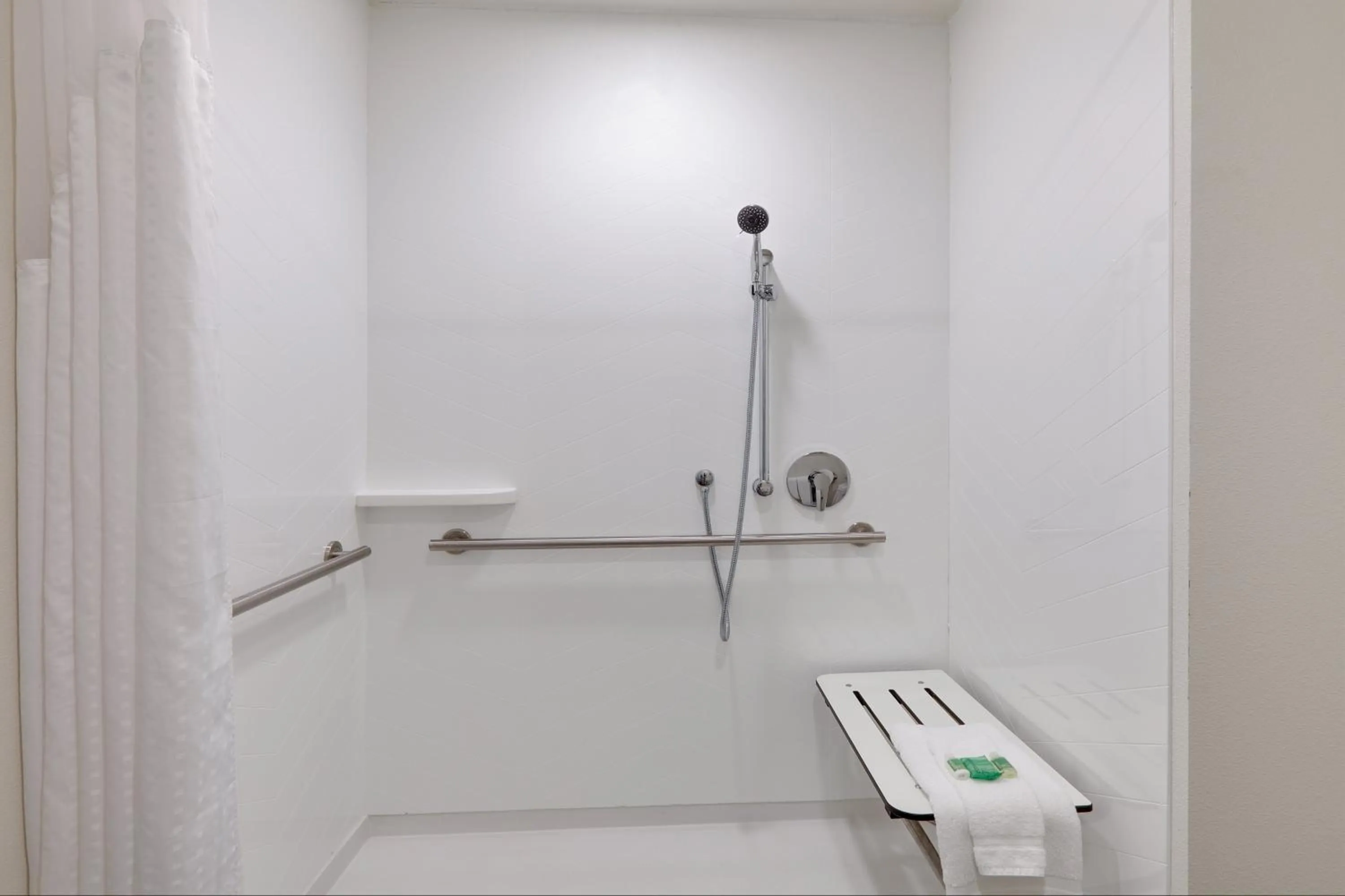 Bathroom in Holiday Inn Twin Falls by IHG