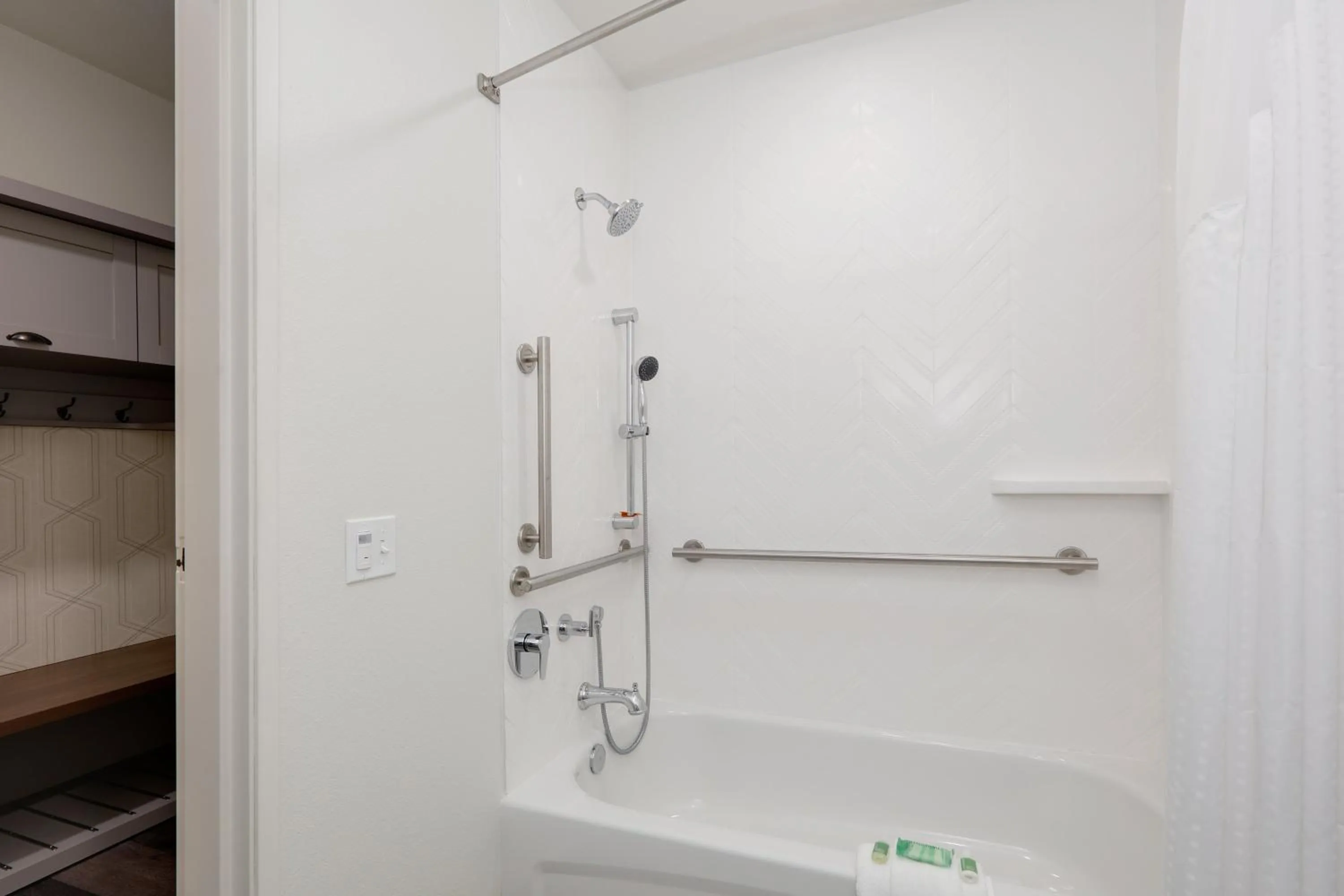 Bathroom in Holiday Inn Twin Falls by IHG