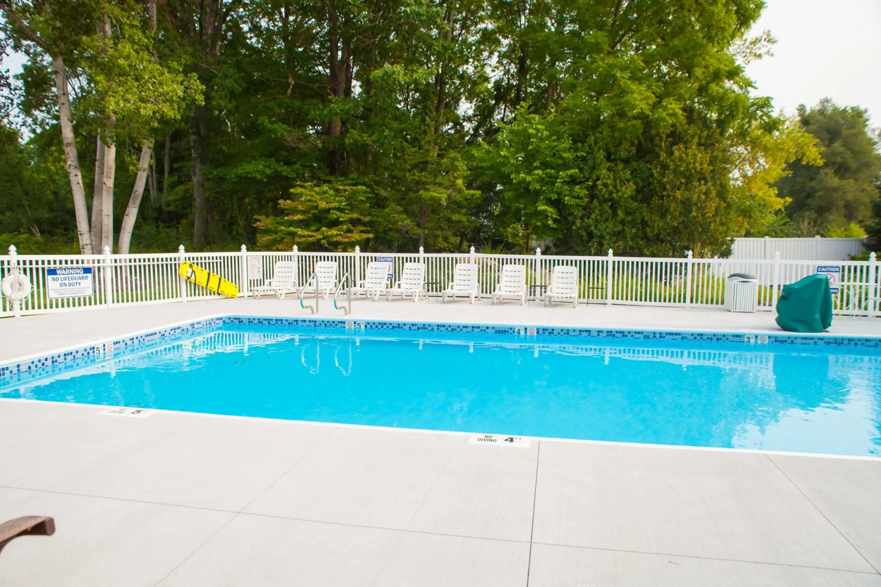 Patio in Harrington Inn