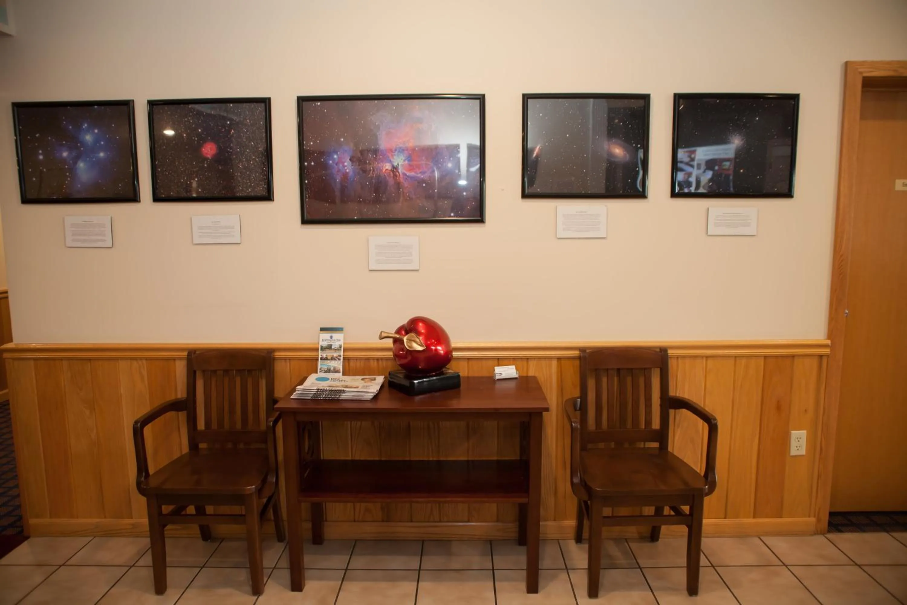 Seating area in Harrington Inn