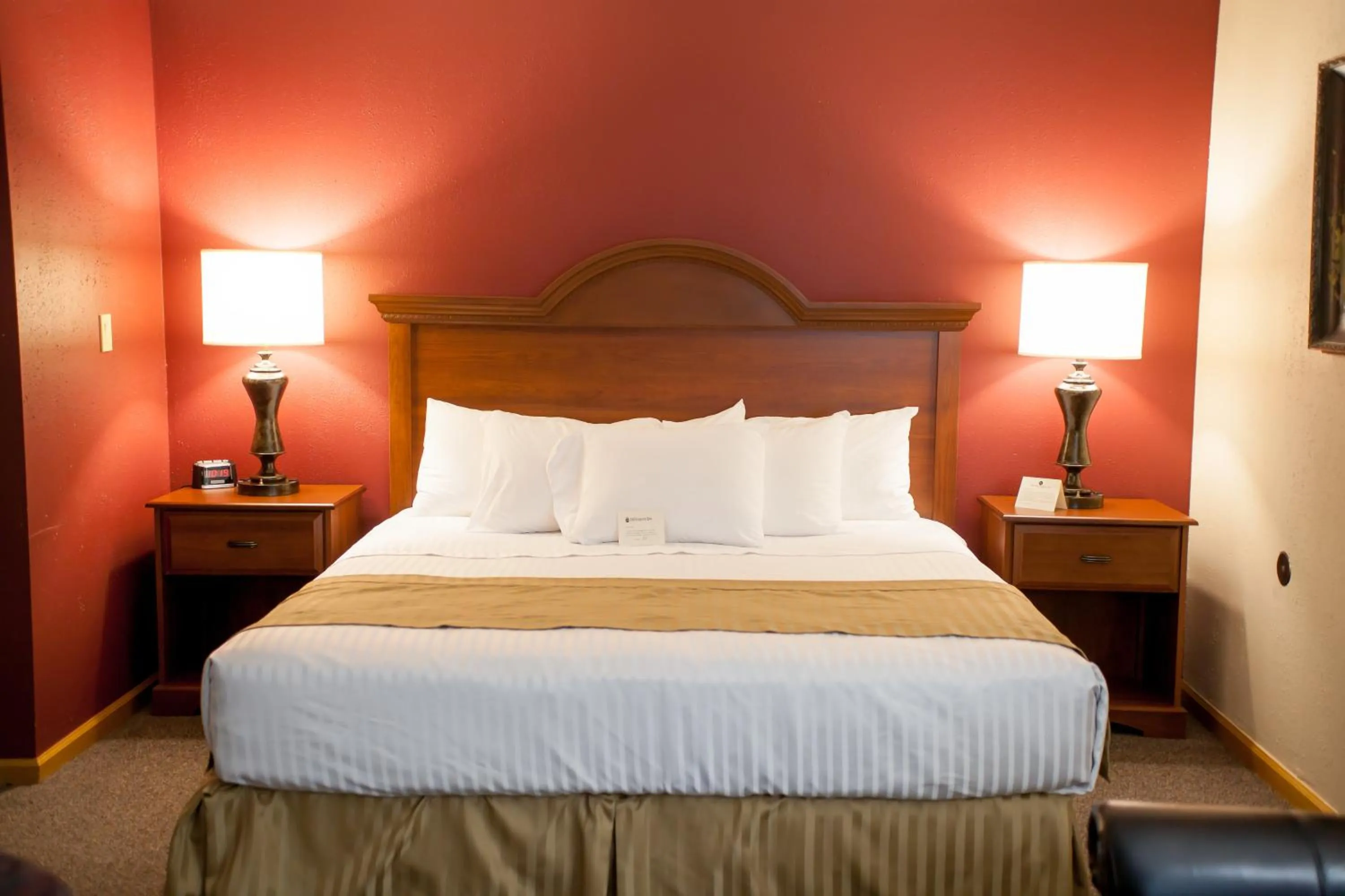 Bedroom, Bed in Harrington Inn