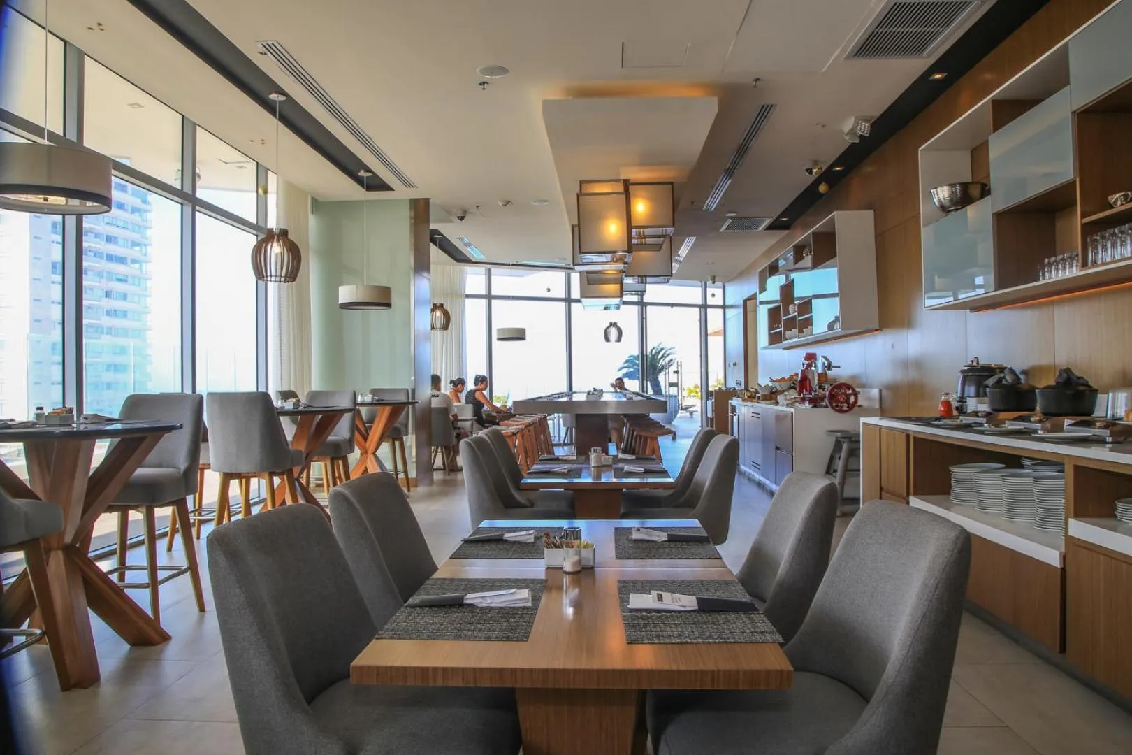 Restaurant/places to eat in Grand Marina Suites Santa Marta