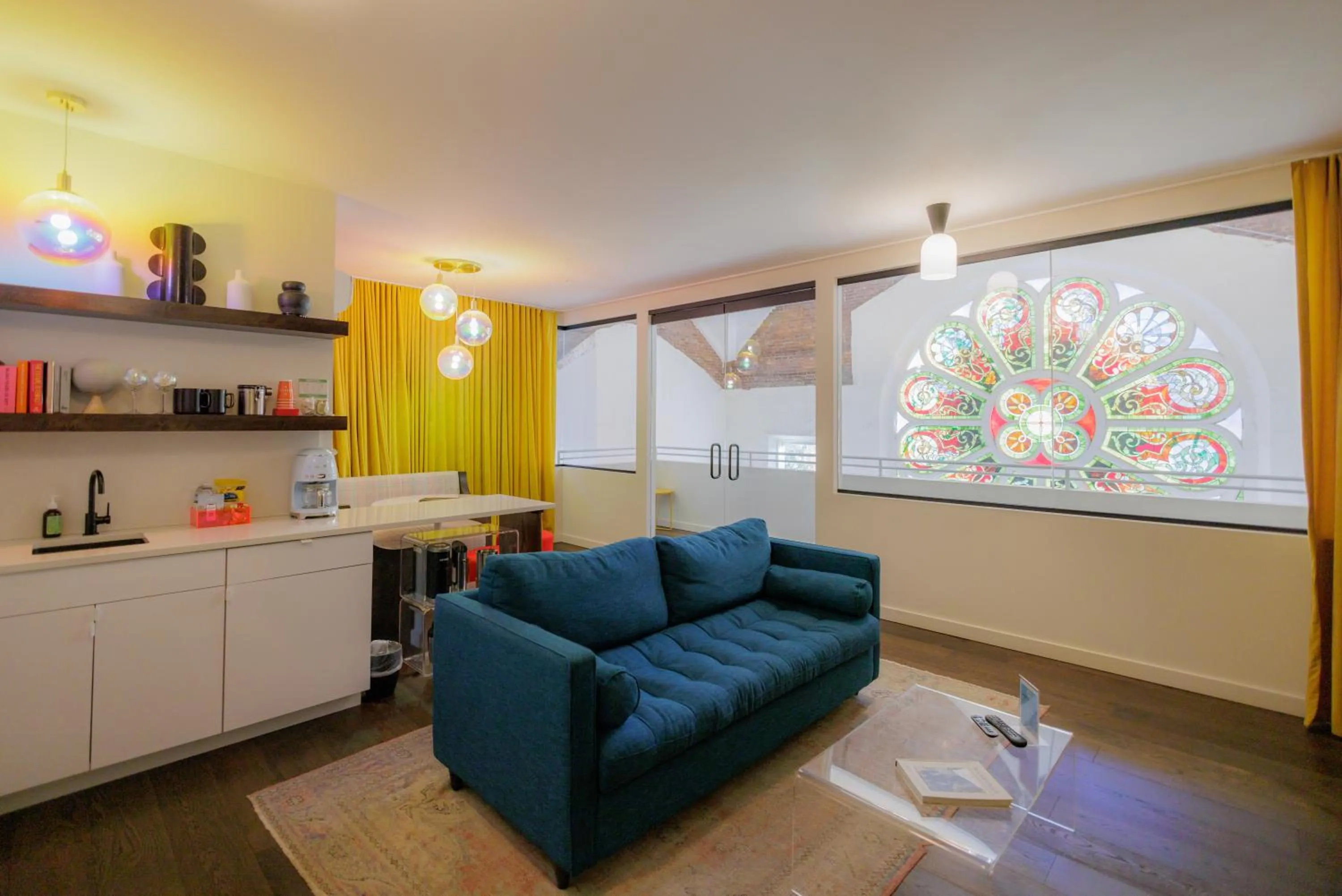 Living room in The Russell