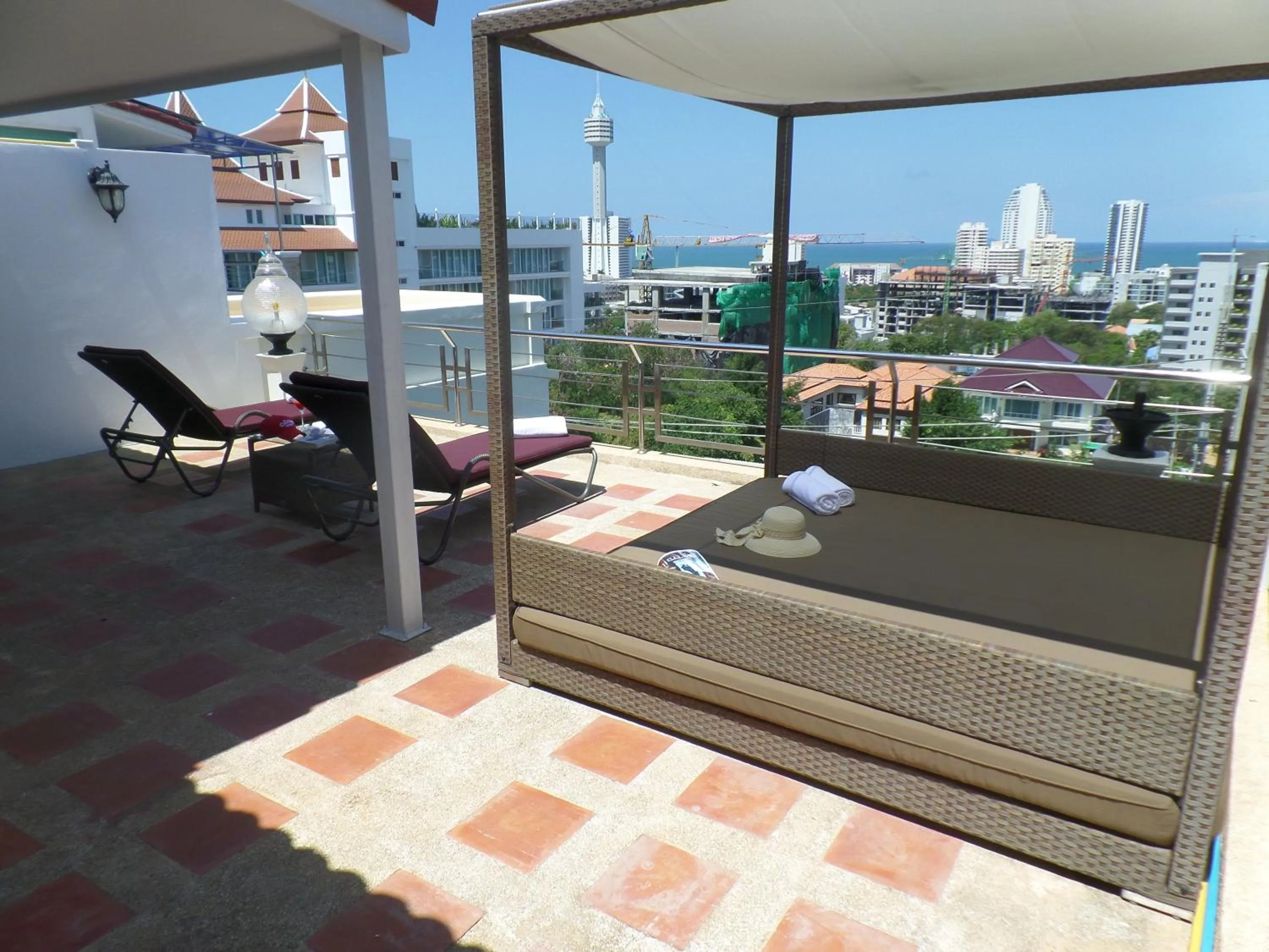Balcony/Terrace in Westbury Residence
