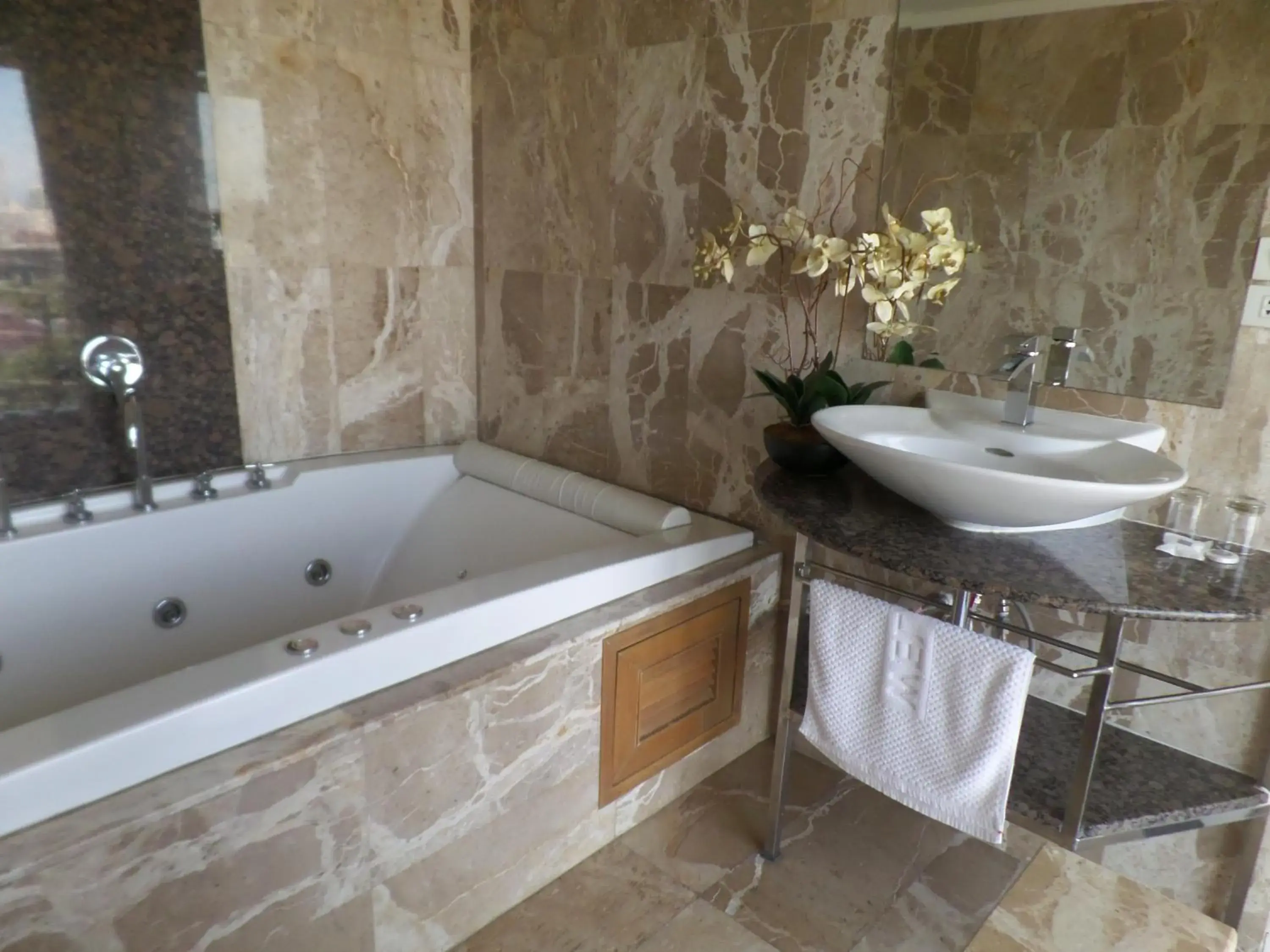 Studio with Sea View in Westbury Residence Studio with Sea View in Westbury Residence