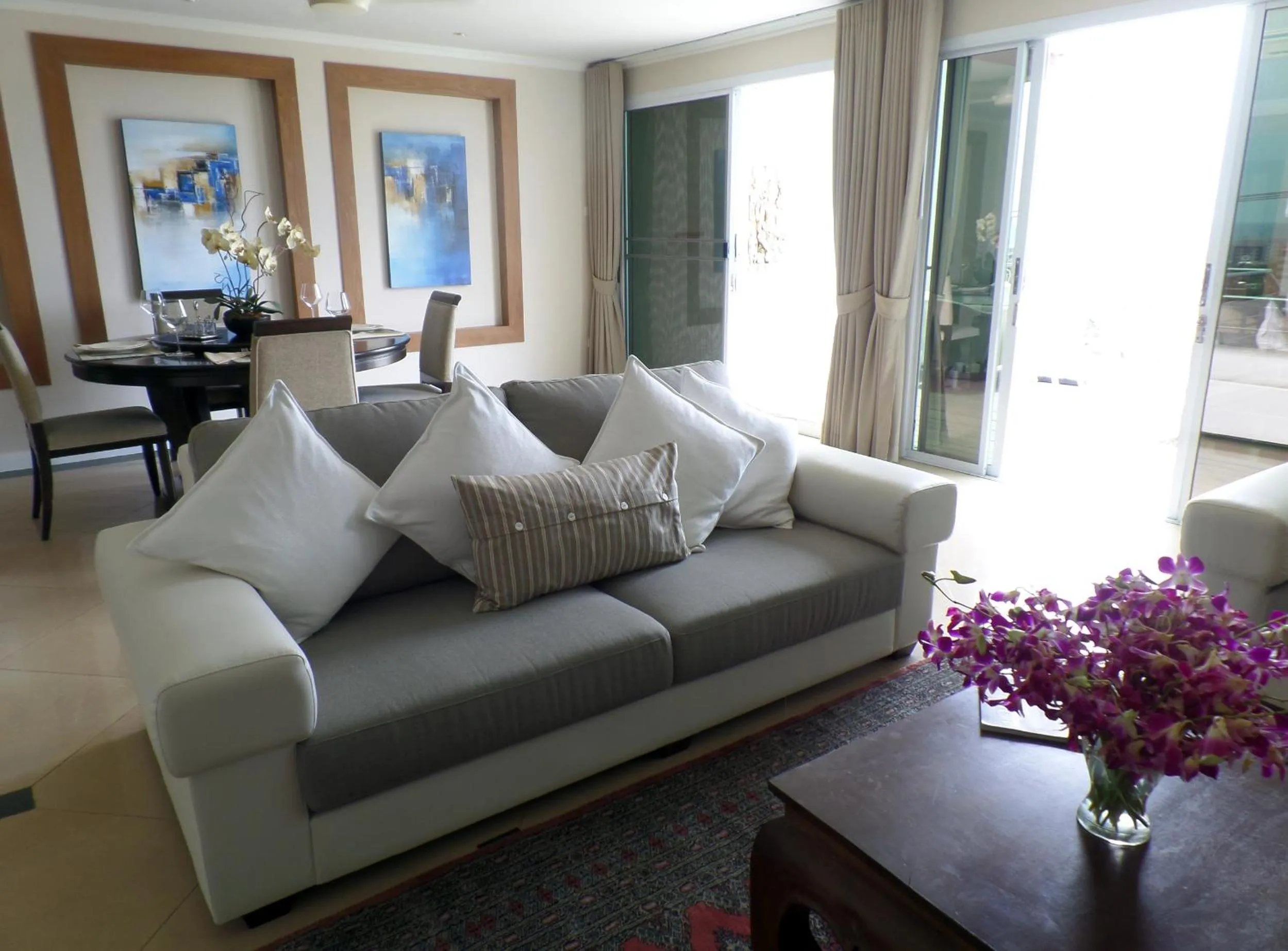 Living room in Westbury Residence