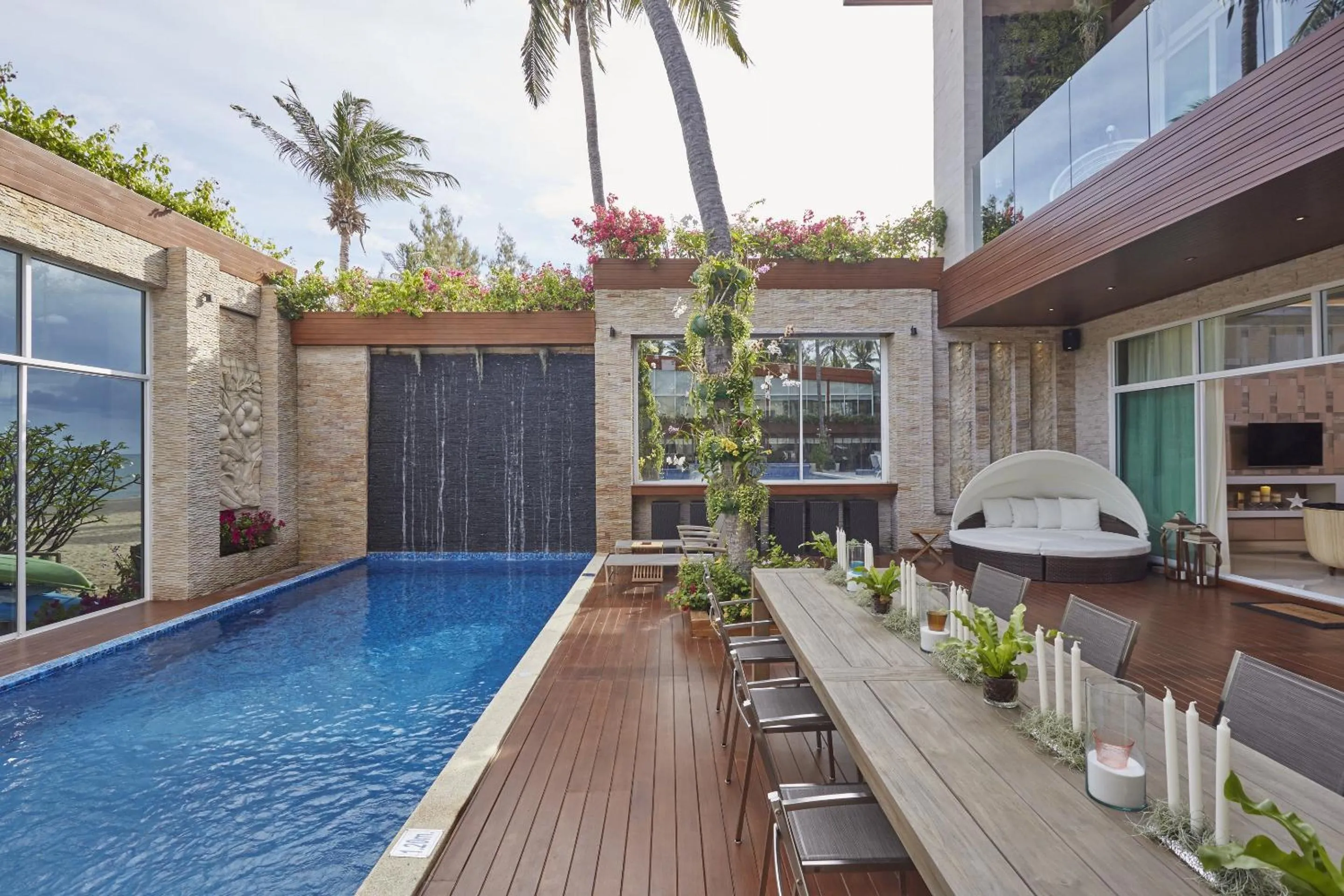 Day in Dhevan Dara Beach Villa Kuiburi