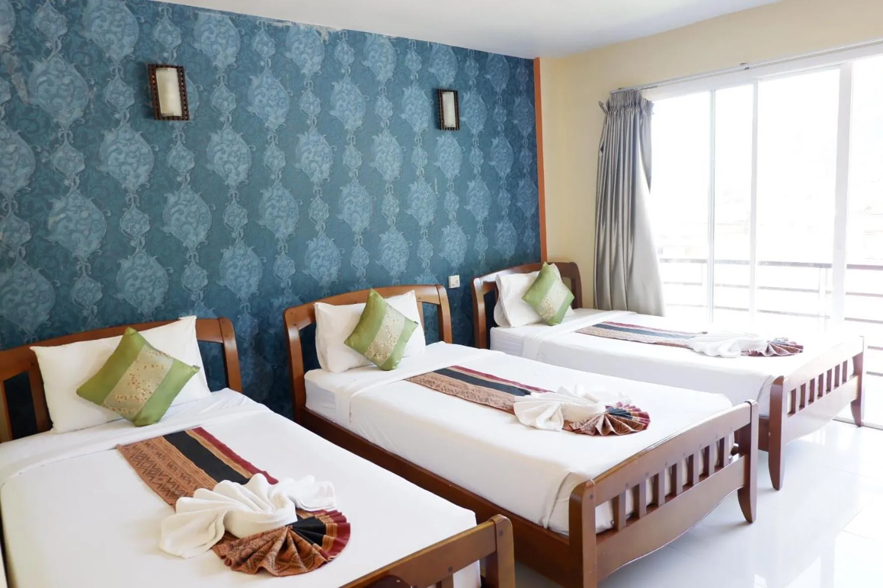 Bedroom, Bed in Phi Phi Maiyada Resort