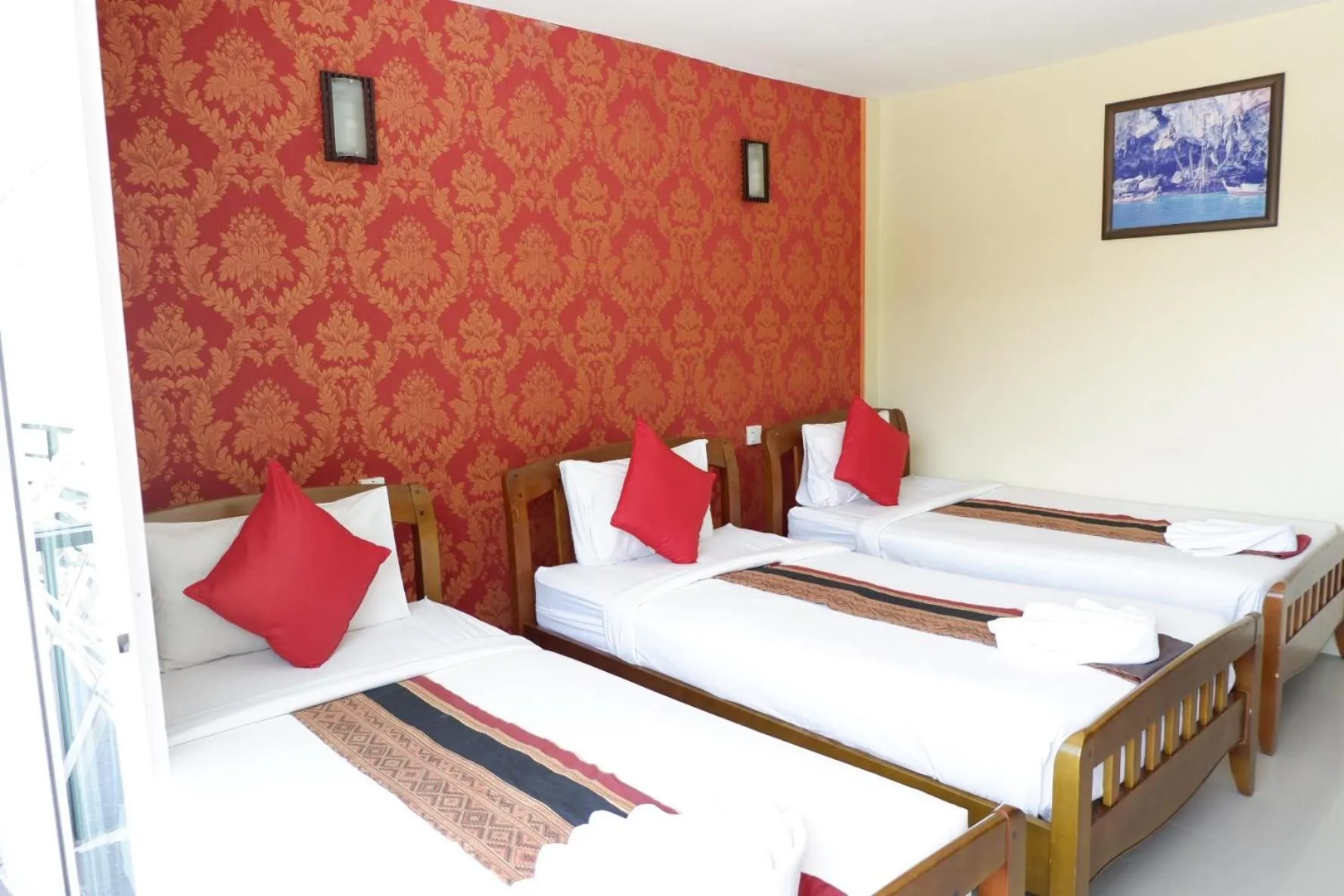 Bedroom, Bed in Phi Phi Maiyada Resort