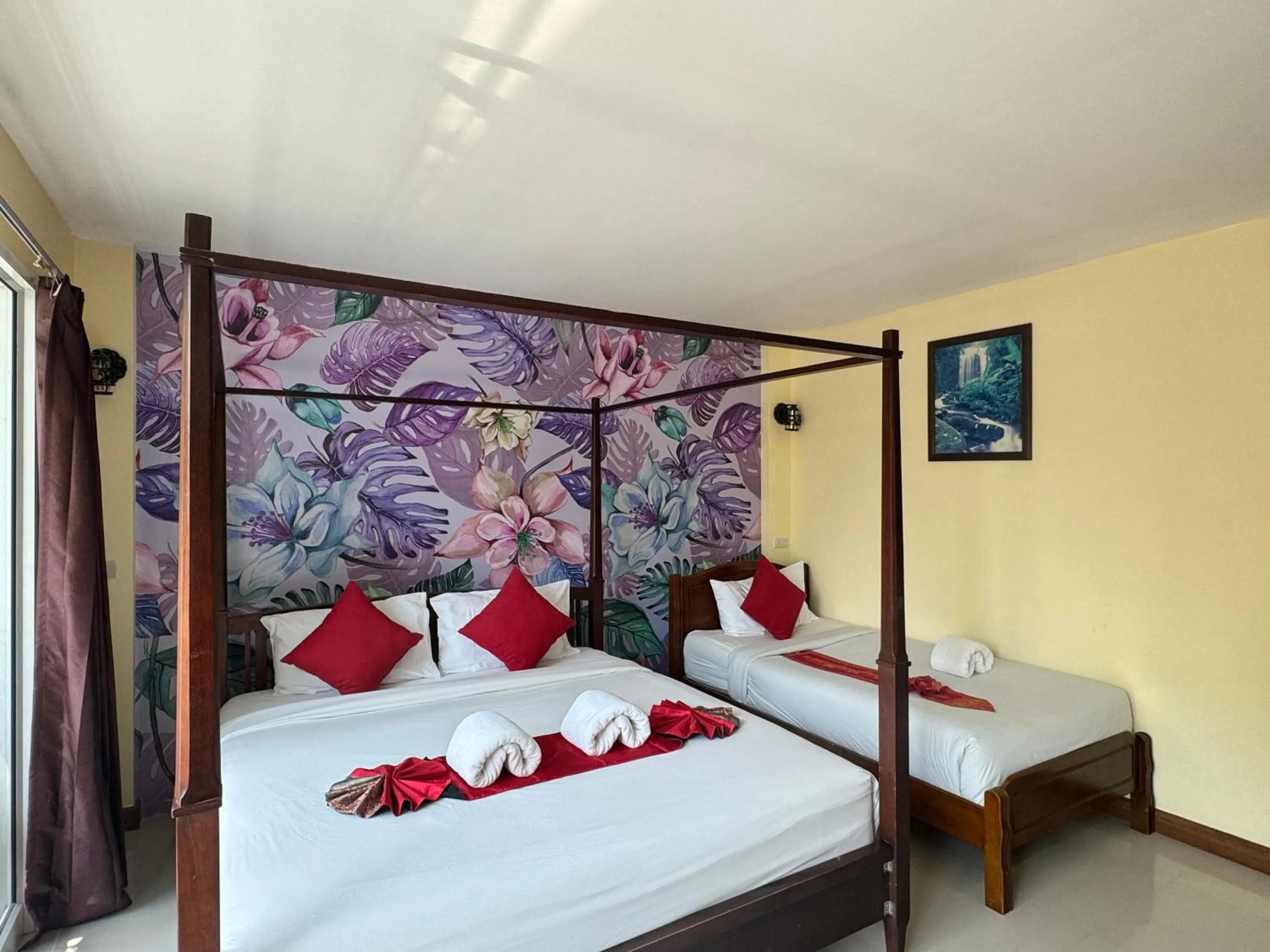 Bed in Phi Phi Maiyada Resort