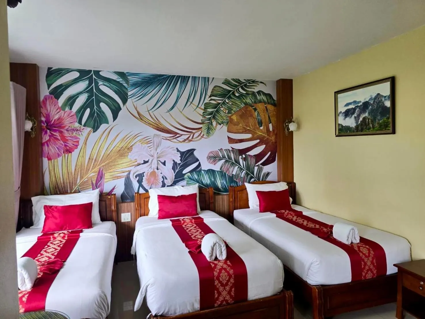 Bed in Phi Phi Maiyada Resort