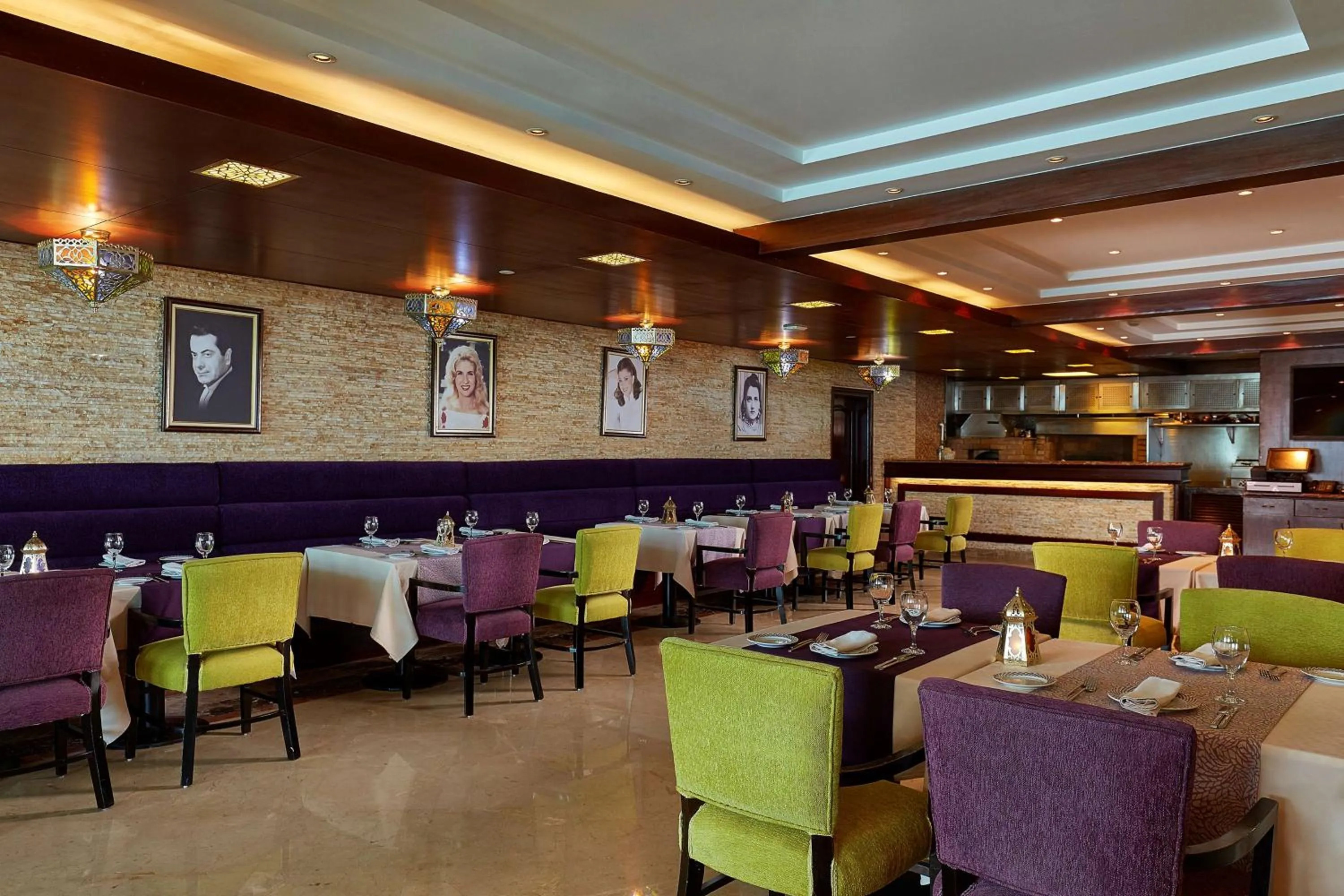 Restaurant/places to eat in Hilton Alexandria Corniche Hotel