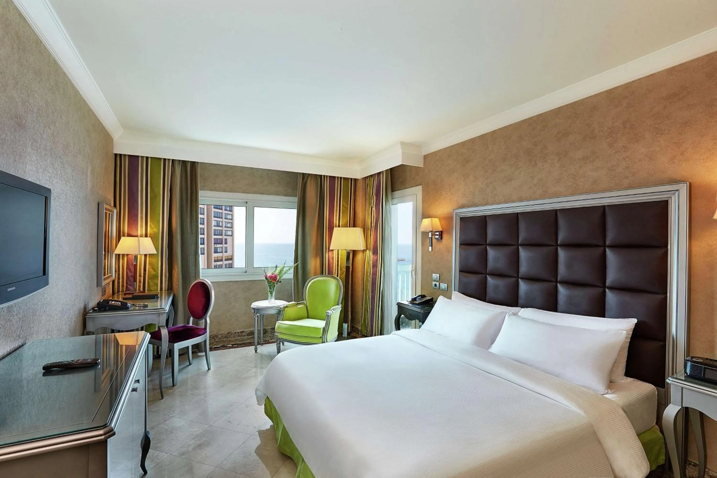 TV and multimedia, Bed in Hilton Alexandria Corniche Hotel