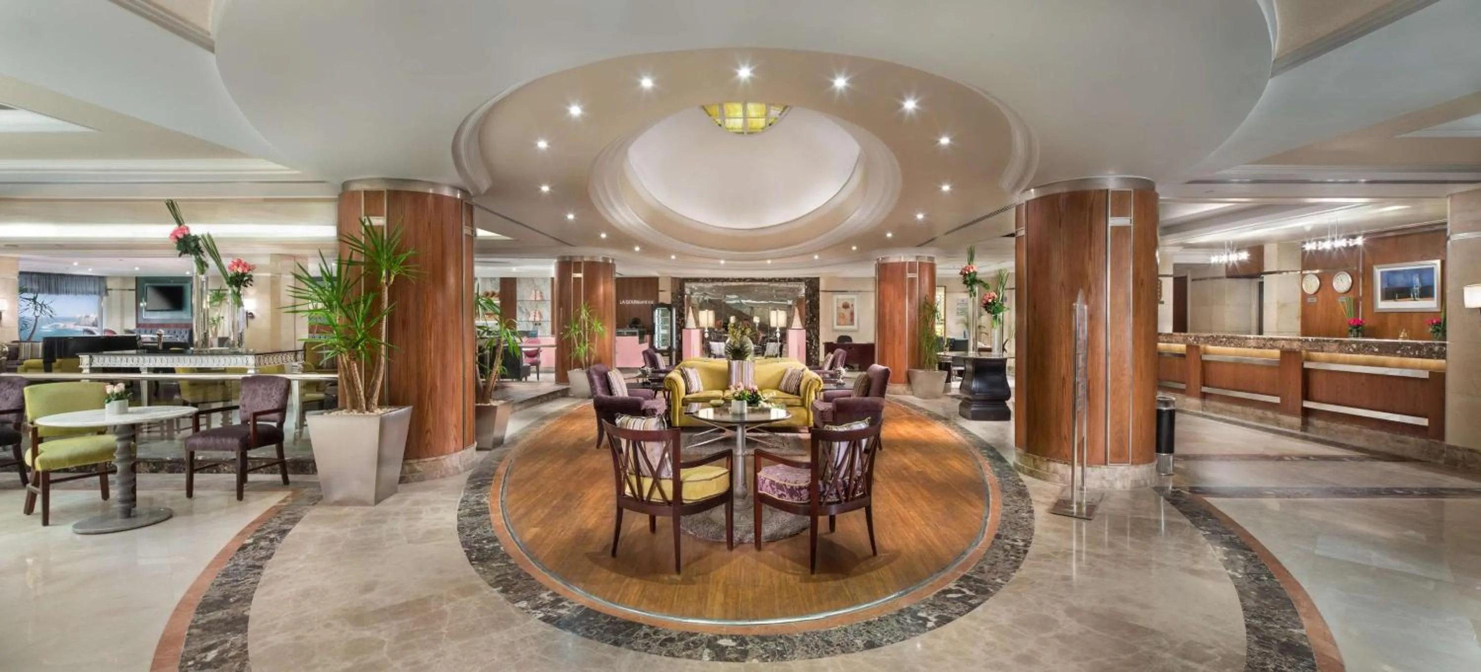 Lobby or reception in Hilton Alexandria Corniche Hotel