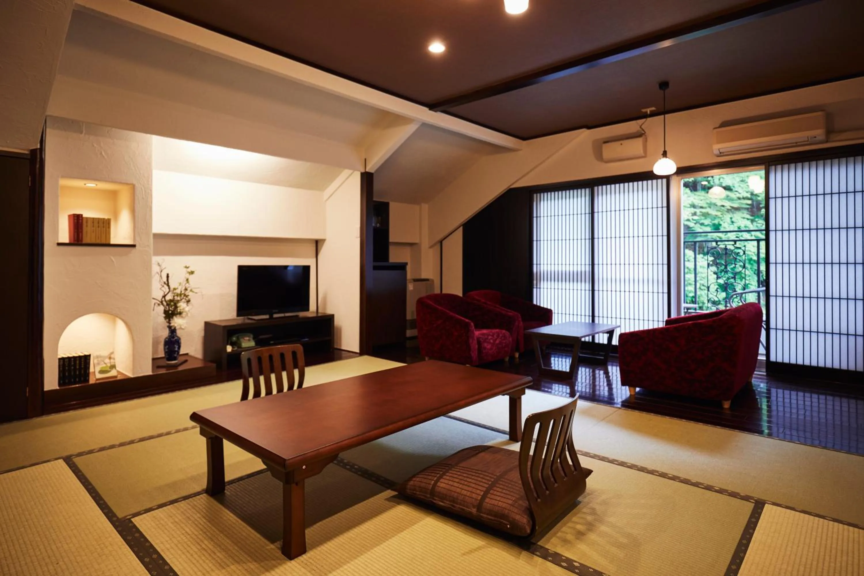 Photo of the whole room in Tateshina Shinyu Onsen