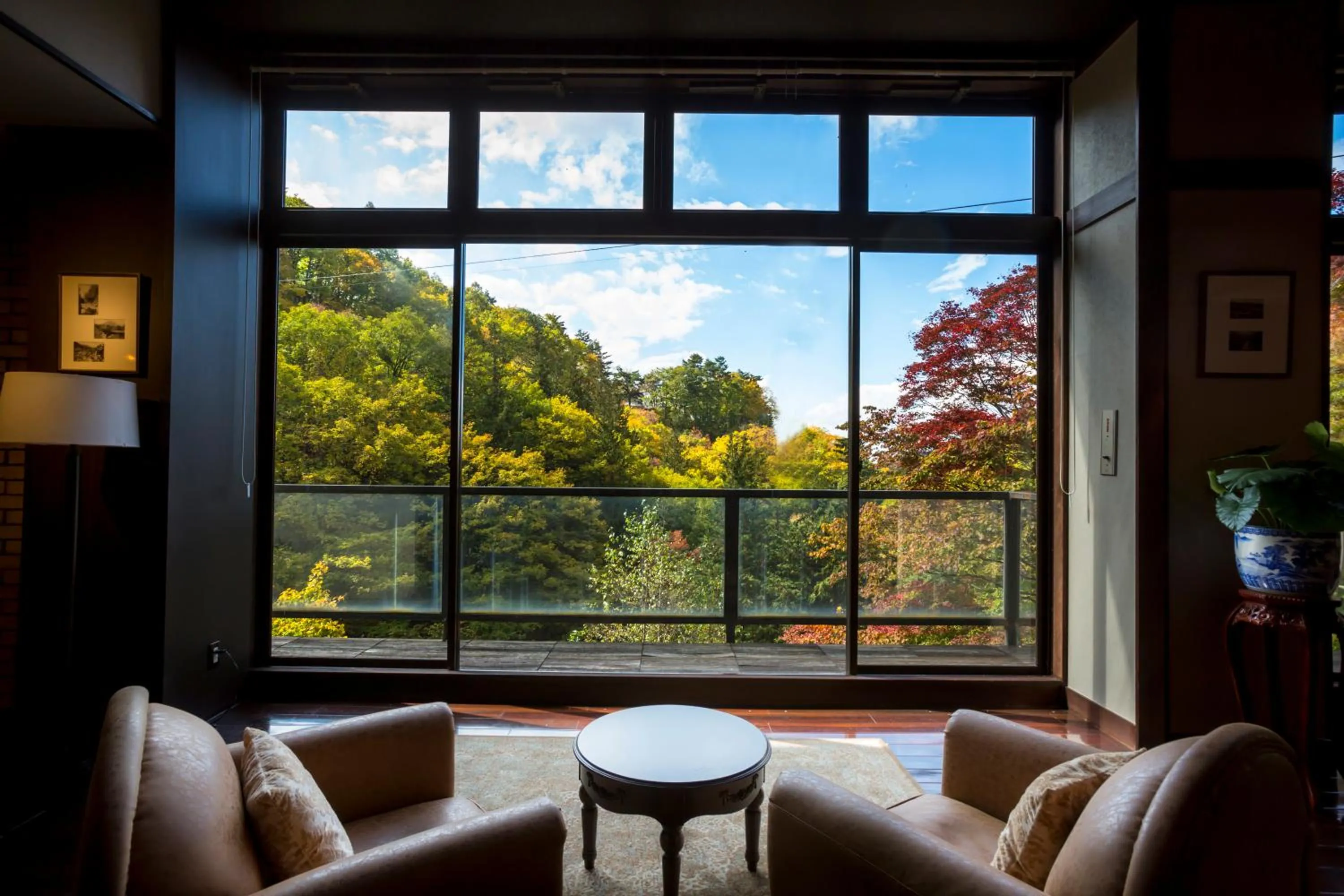 Communal lounge/ TV room in Tateshina Shinyu Onsen