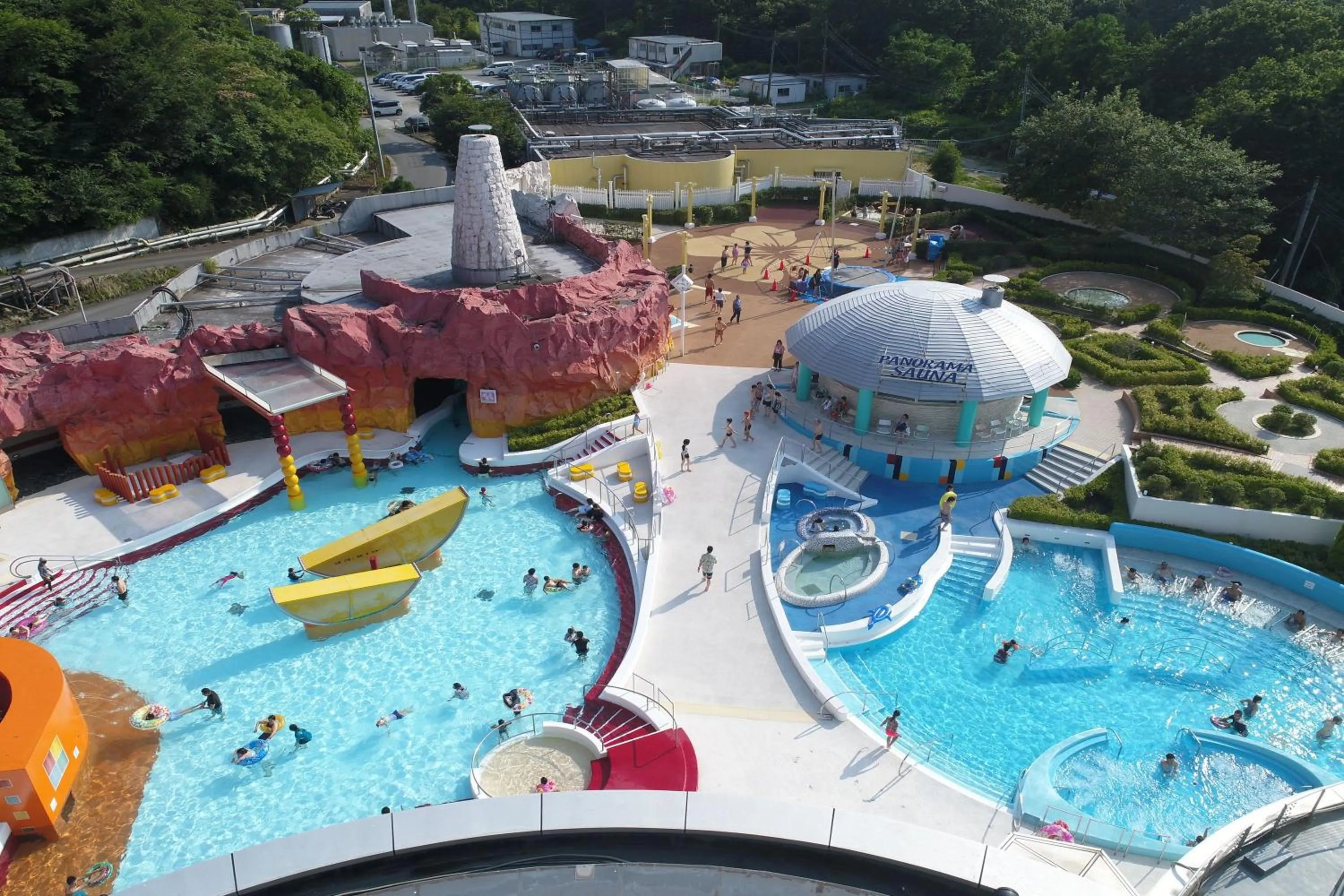Swimming pool in Spa Resort Hawaiians Monolith Tower