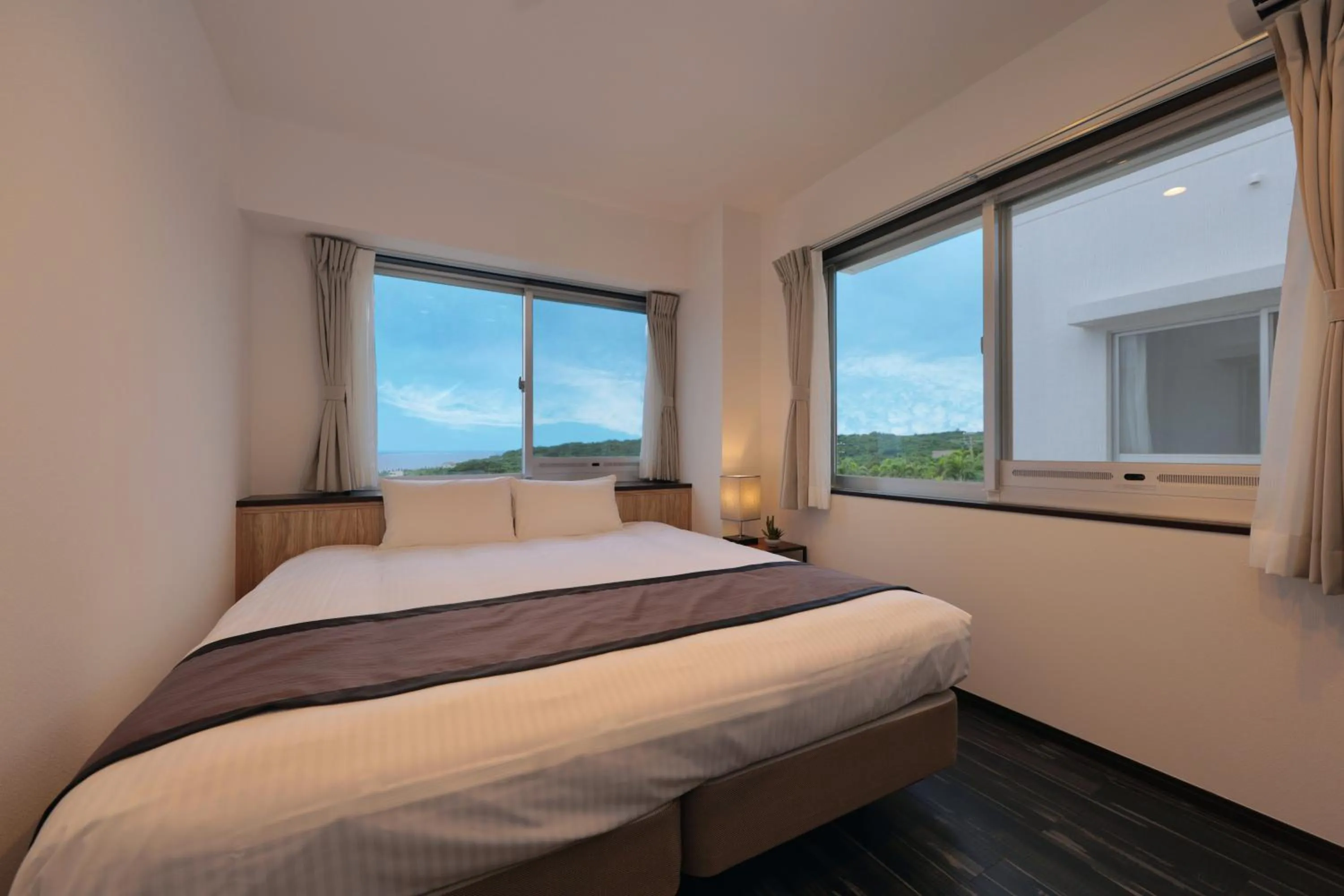 Bed in Crystal Villa Imgya