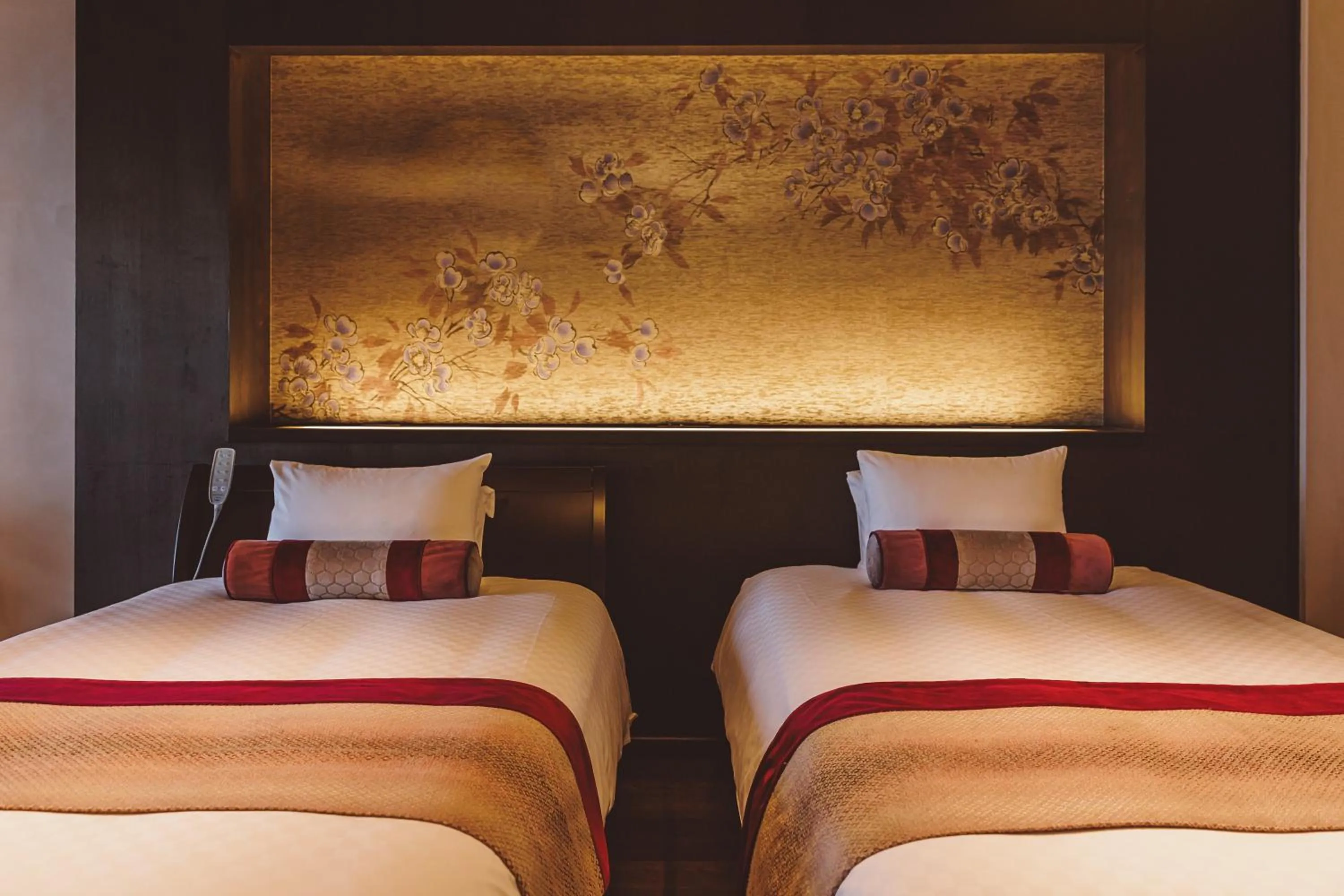 Bed in Kamisuwa Onsen Shinyu