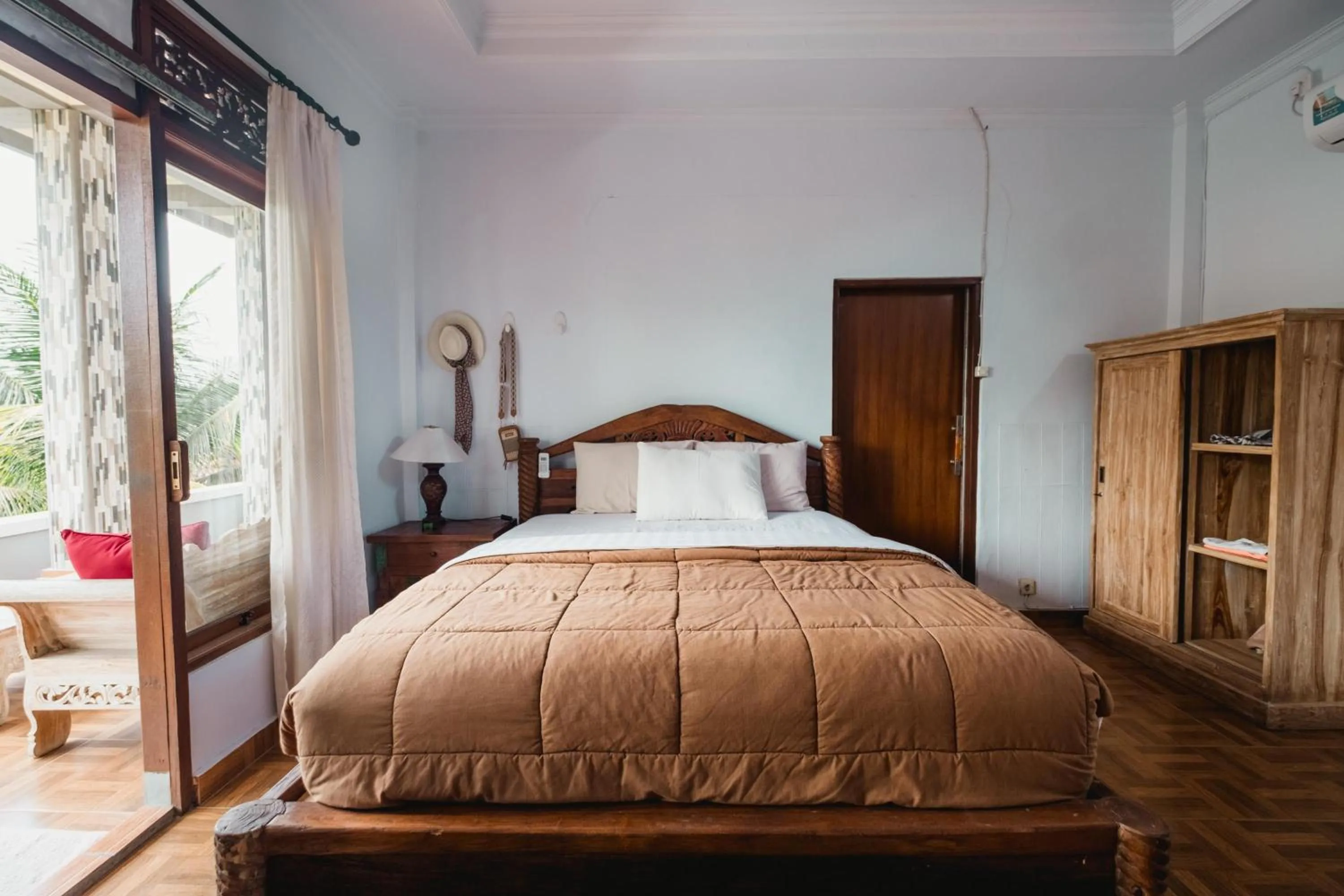 room service, Bed in Rizky Guesthouse