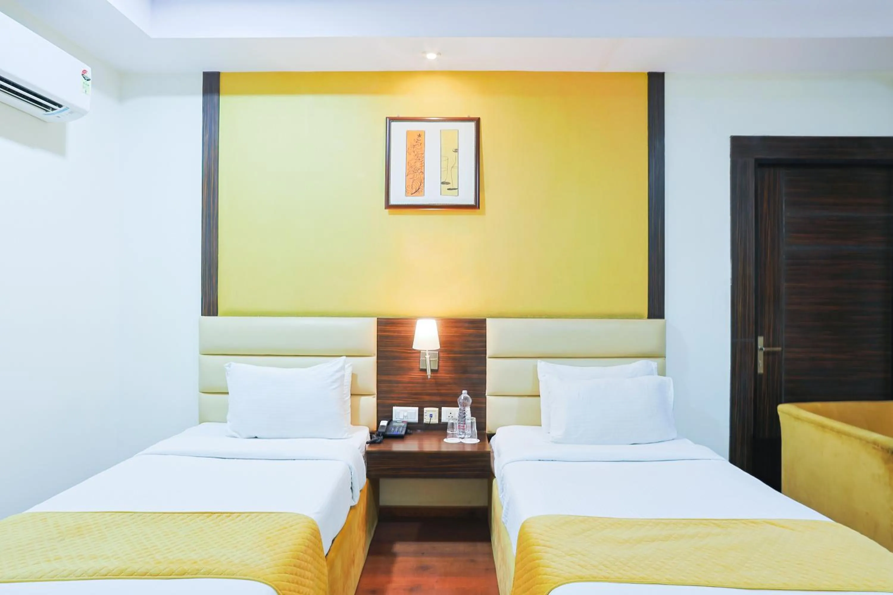 Bedroom, Bed in Hyphen Premier-Business Hotel