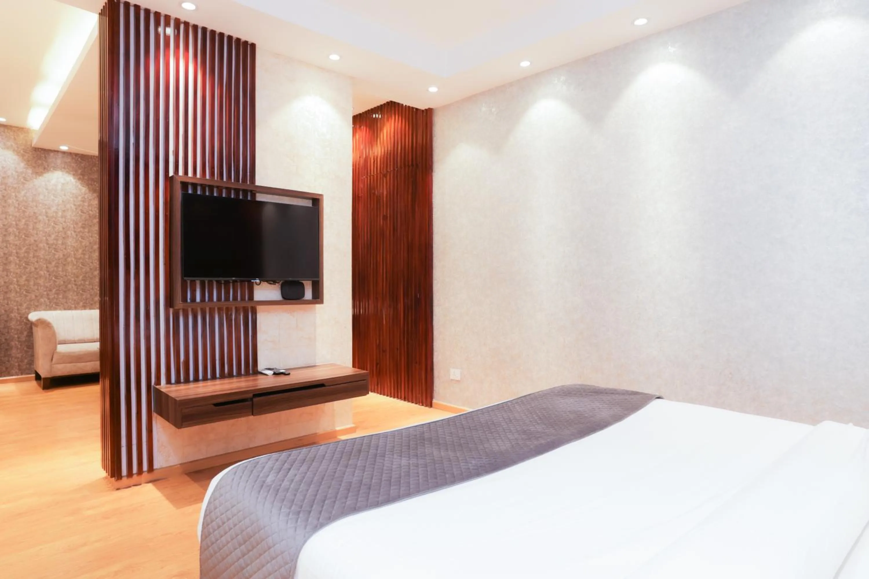 Bedroom, Bed in Hyphen Premier-Business Hotel