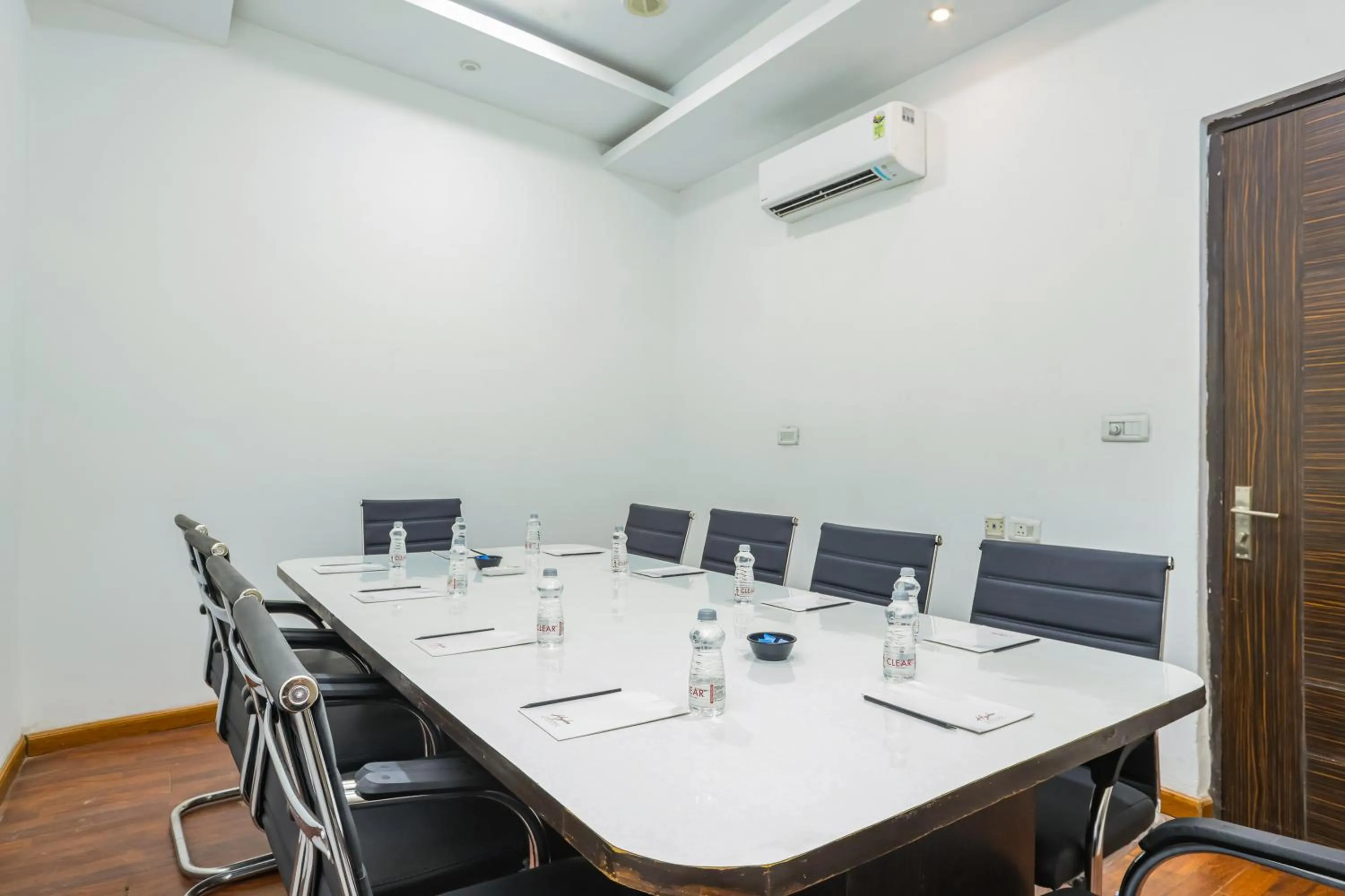 Meeting/conference room in Hyphen Premier-Business Hotel