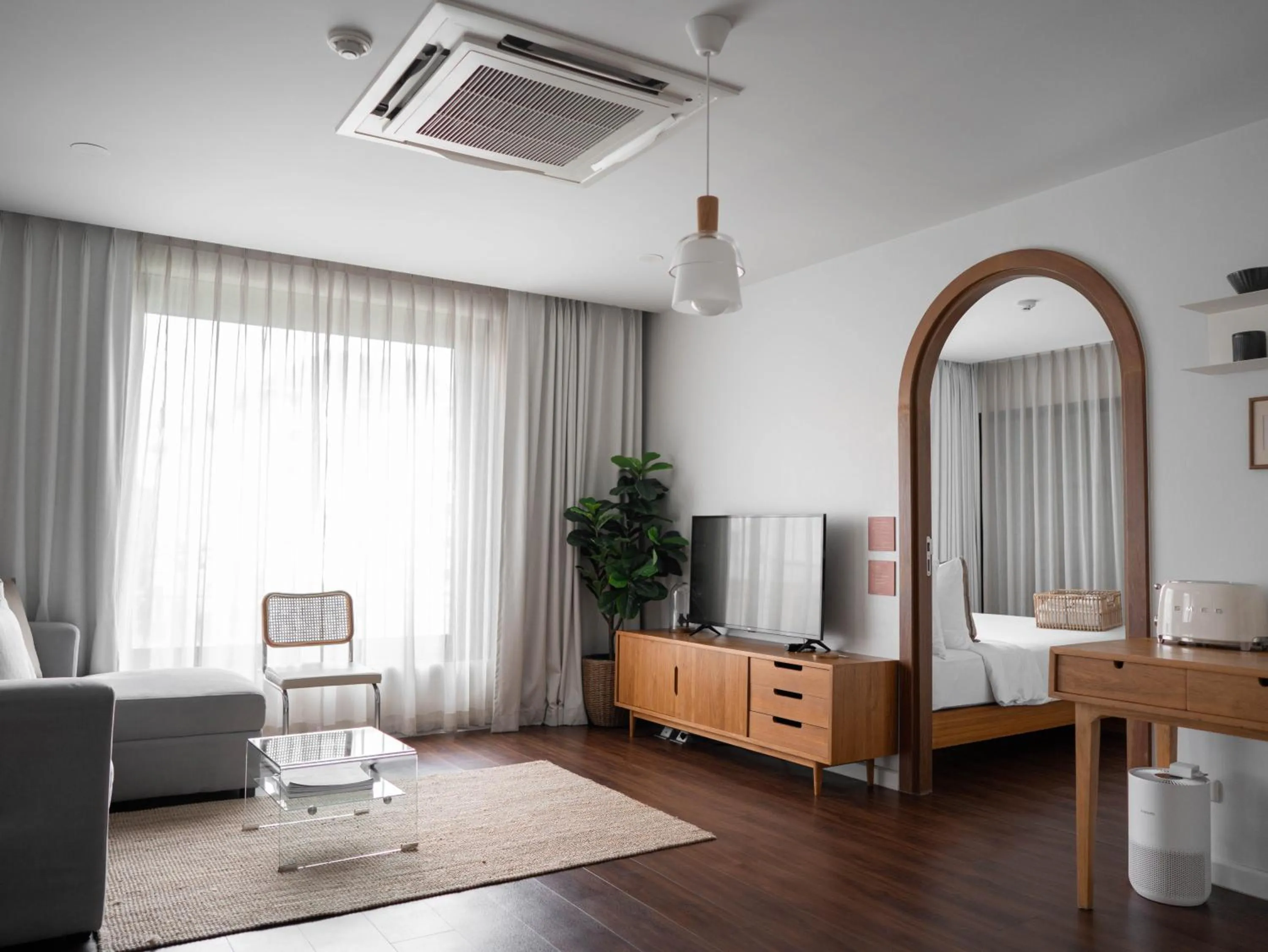 Living room in The Earth Hotel