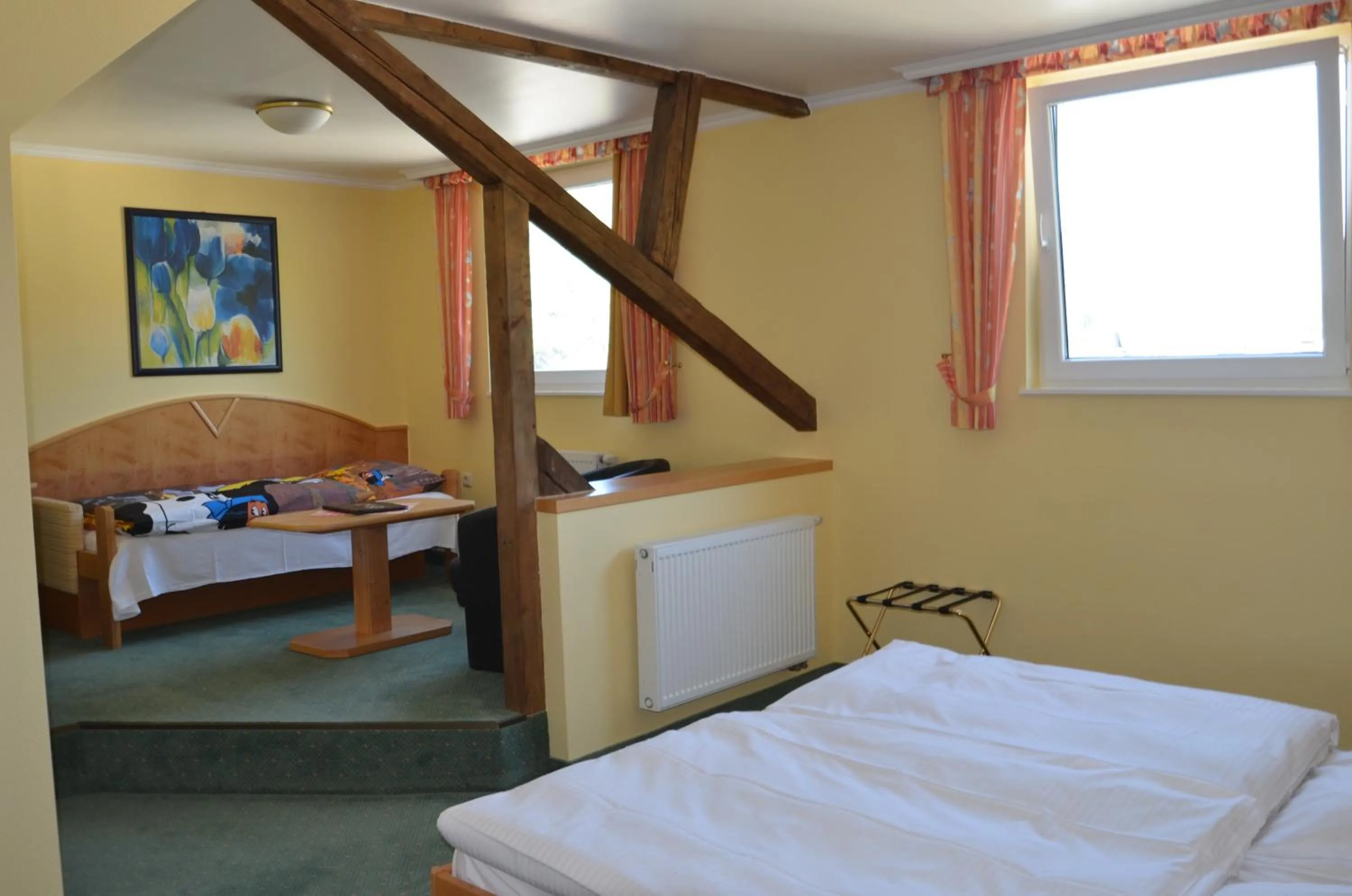 Photo of the whole room, Bed in Hotel Zwei Mohren