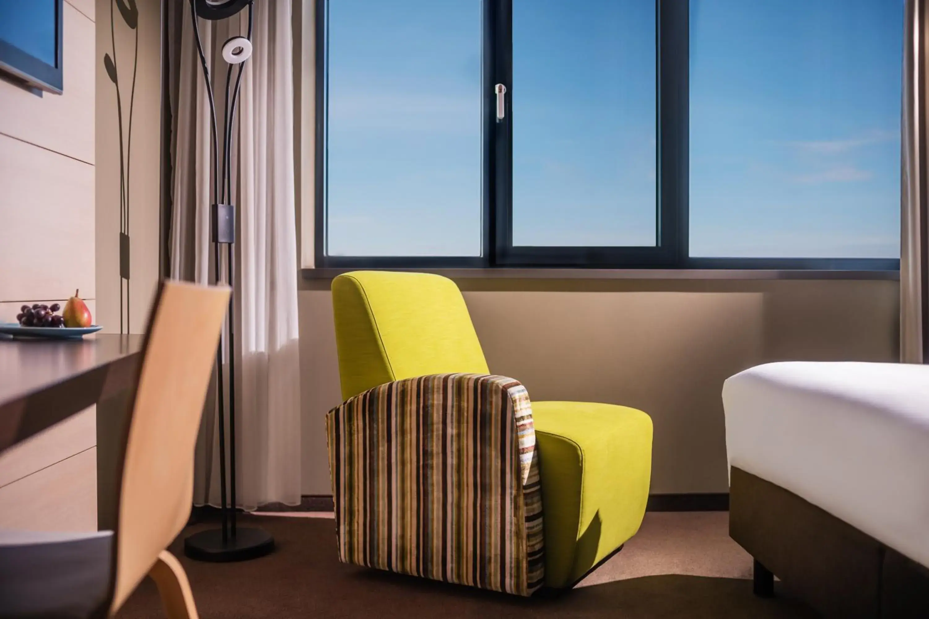 Twin Room in Lindner Hotel Bratislava, part of JdV by Hyatt Twin Room in Lindner Hotel Bratislava, part of JdV by Hyatt