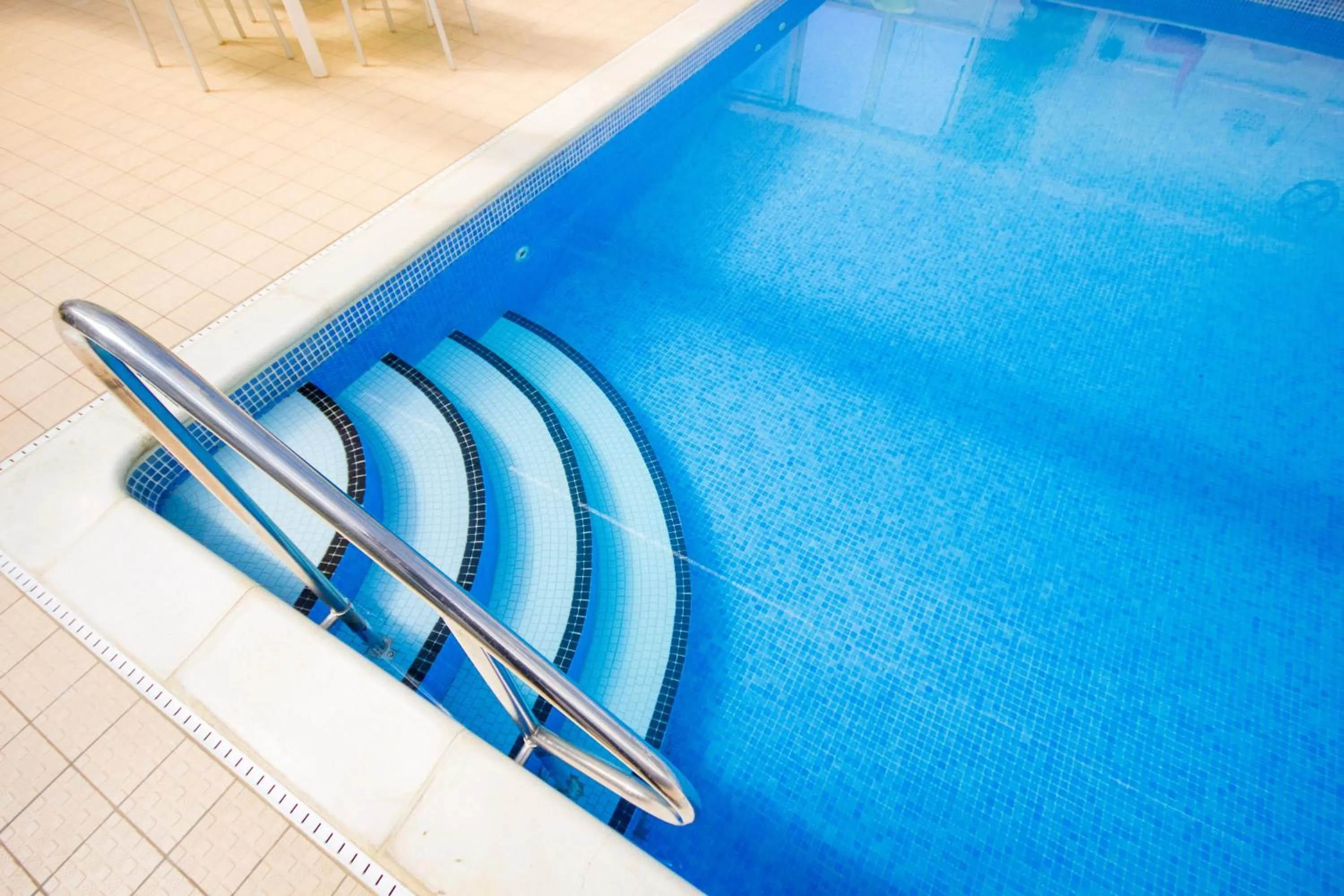Swimming pool in The Lakes Rookley Holiday Park