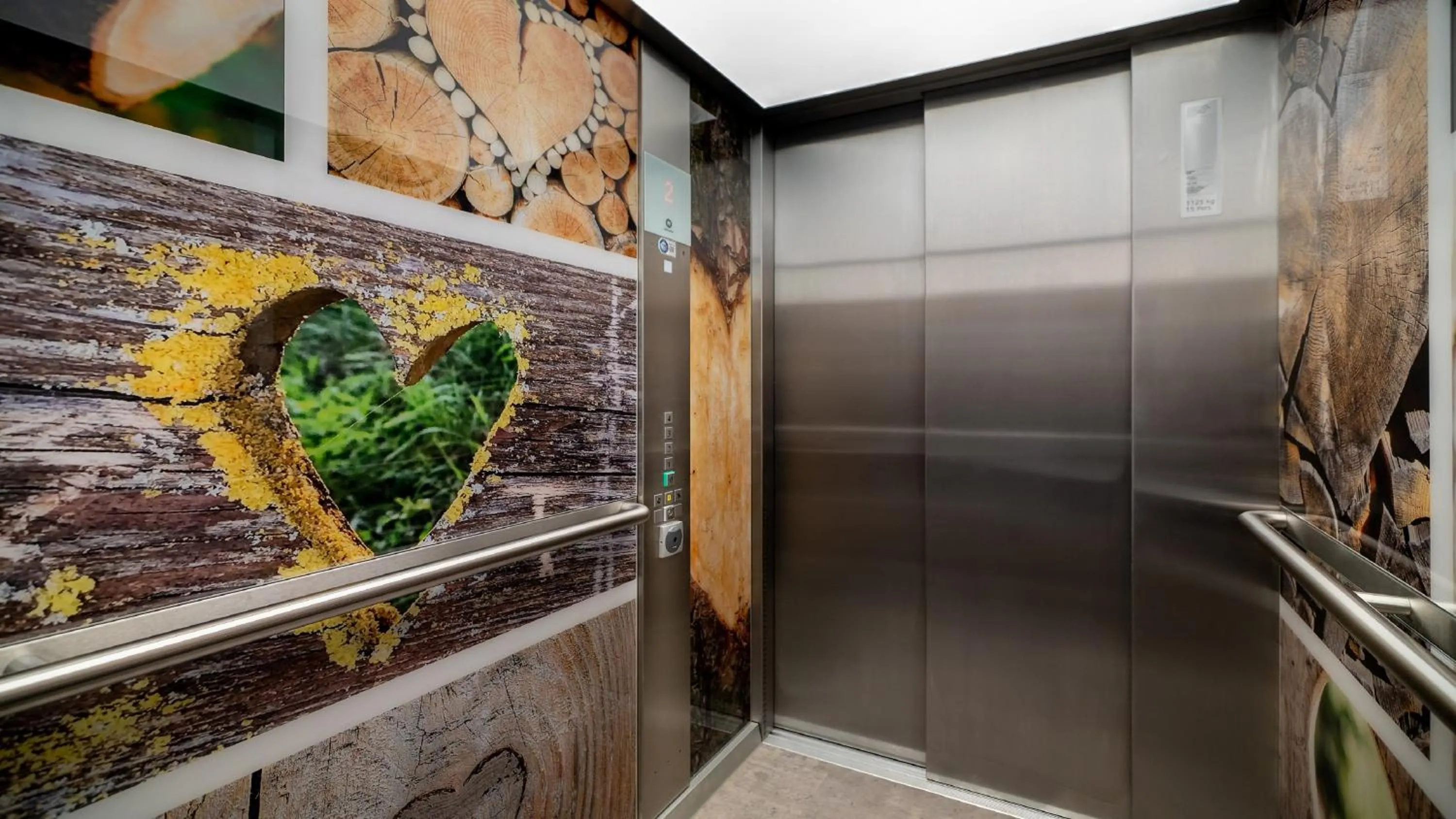 Lobby or reception in Holiday Inn - the niu, Timber Esslingen by IHG