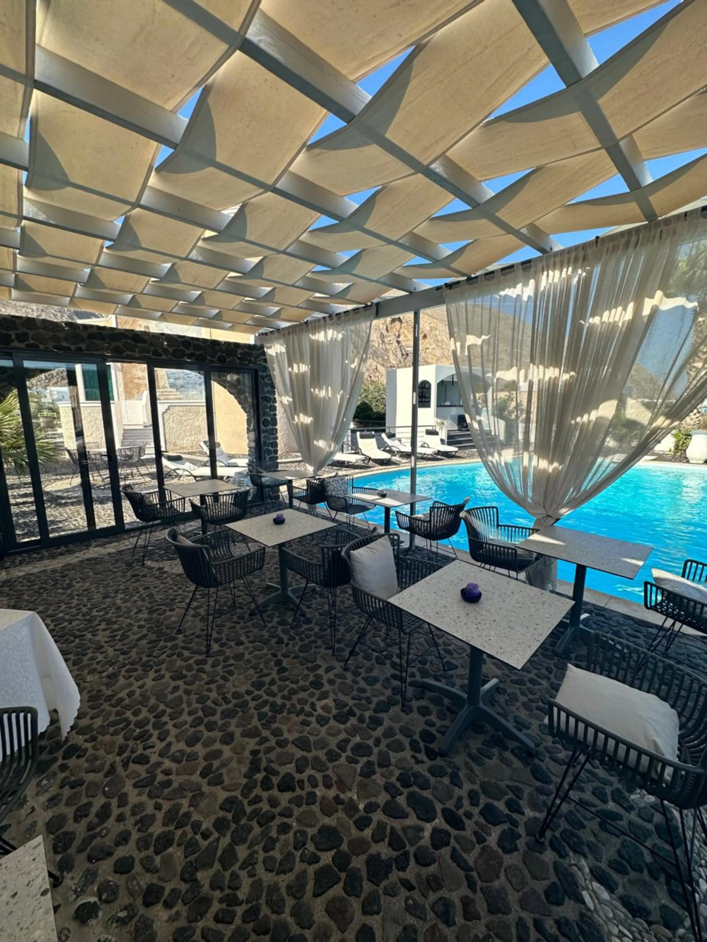 Buffet breakfast in Villa Anemomilos Perissa