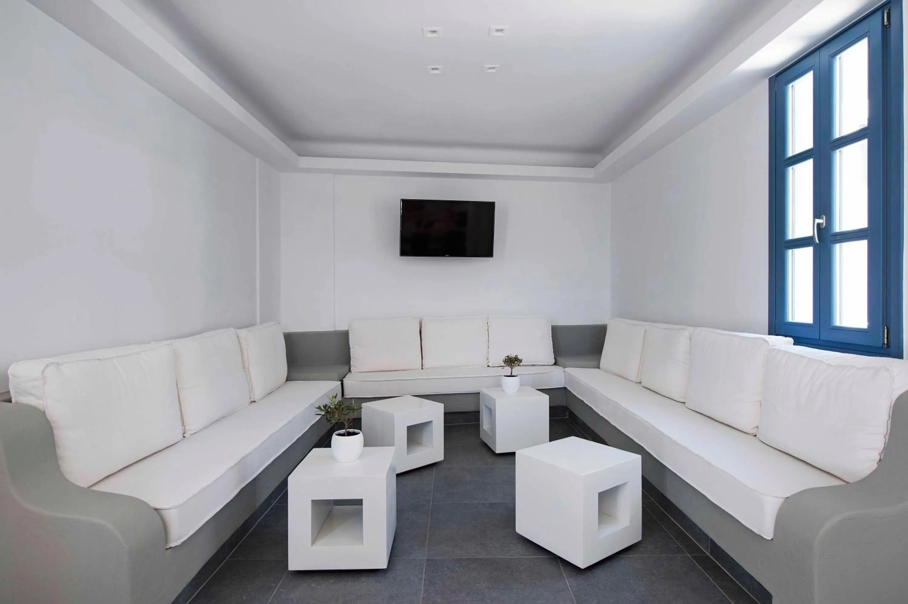 Living room in Acroterra Rosa Luxury Suites & Spa