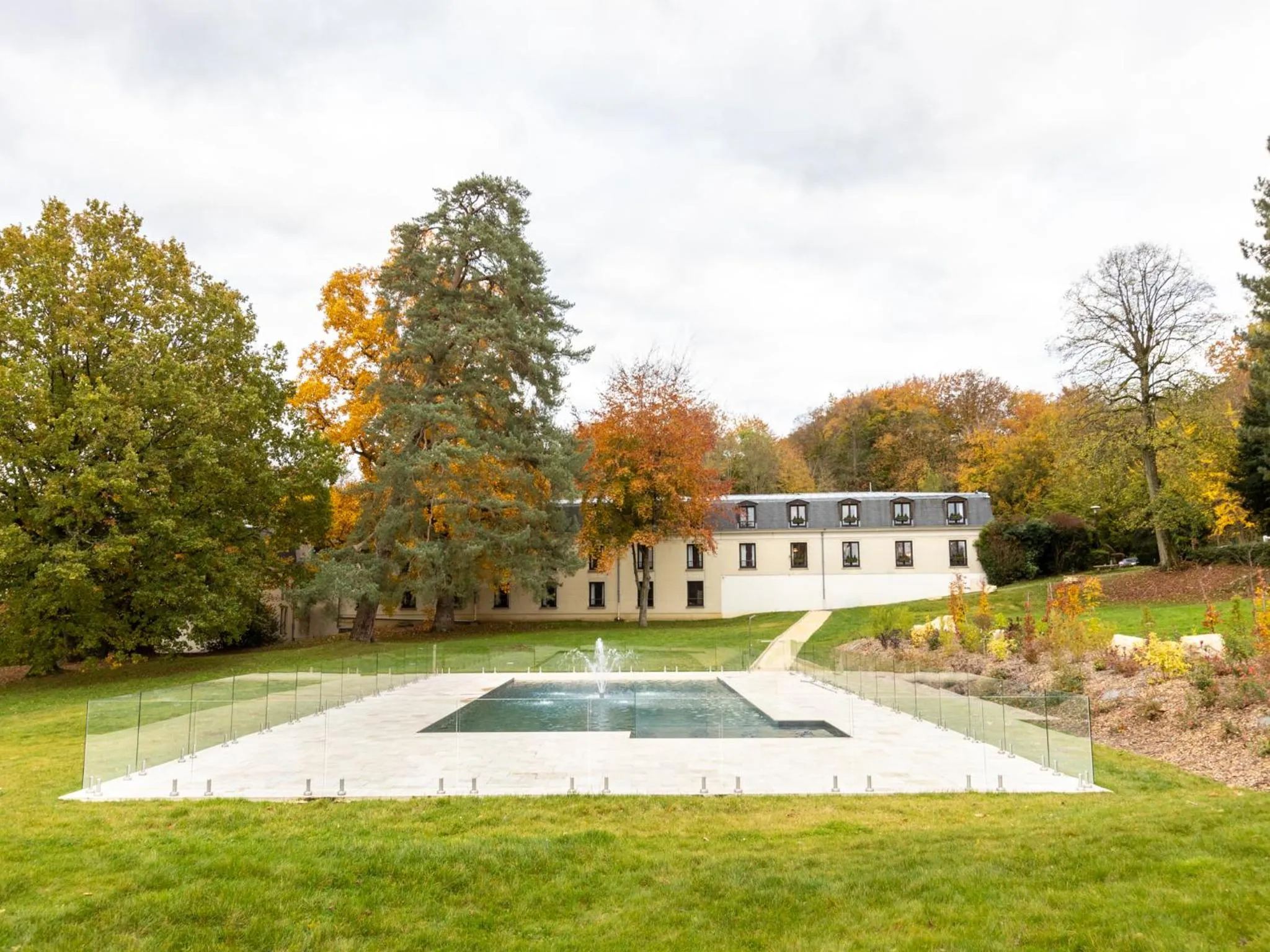 Swimming pool, Property Building in Demeures de Campagne Domaine de Maffliers