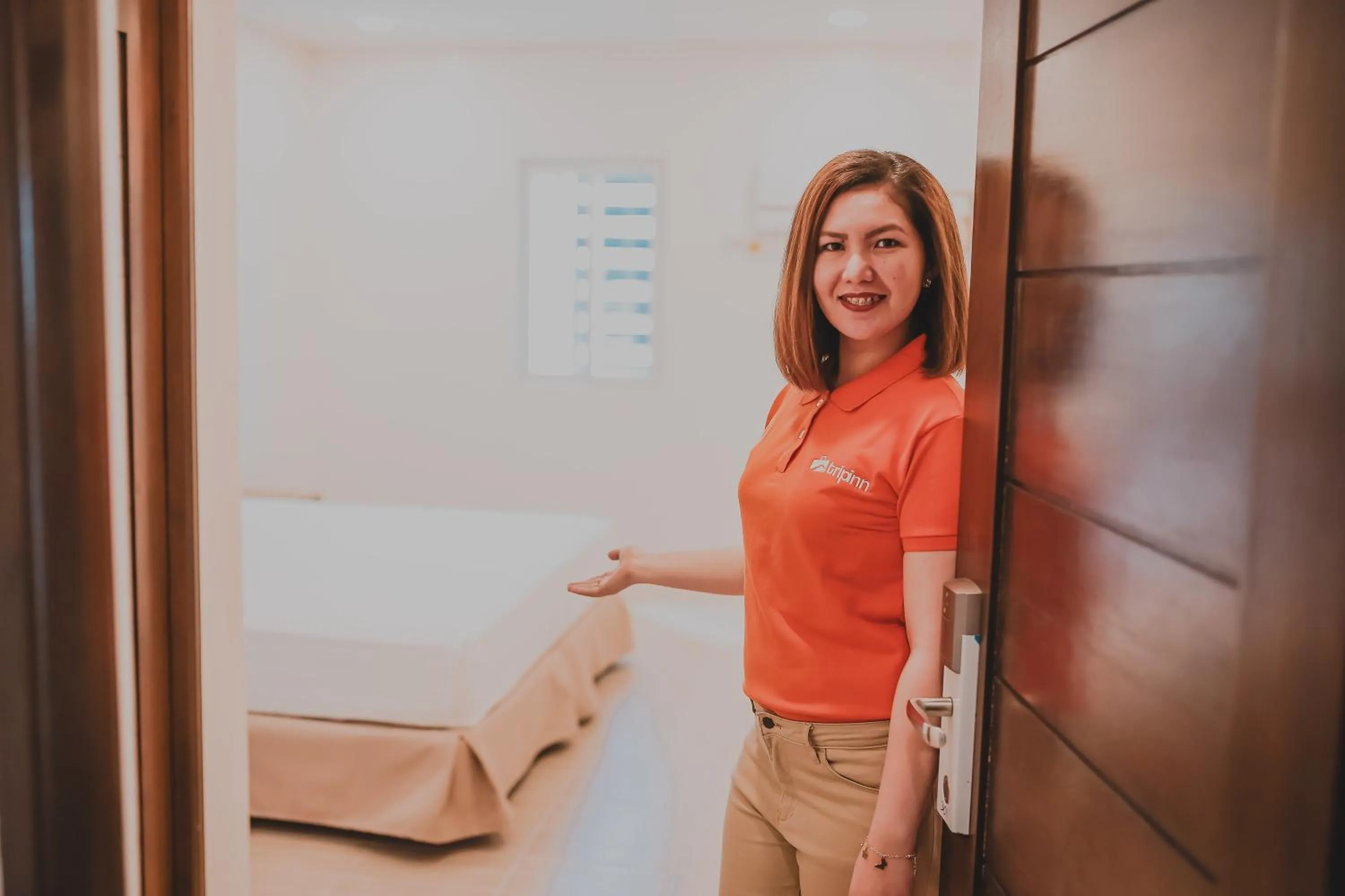 People in Trip Inn Legazpi City near Airport