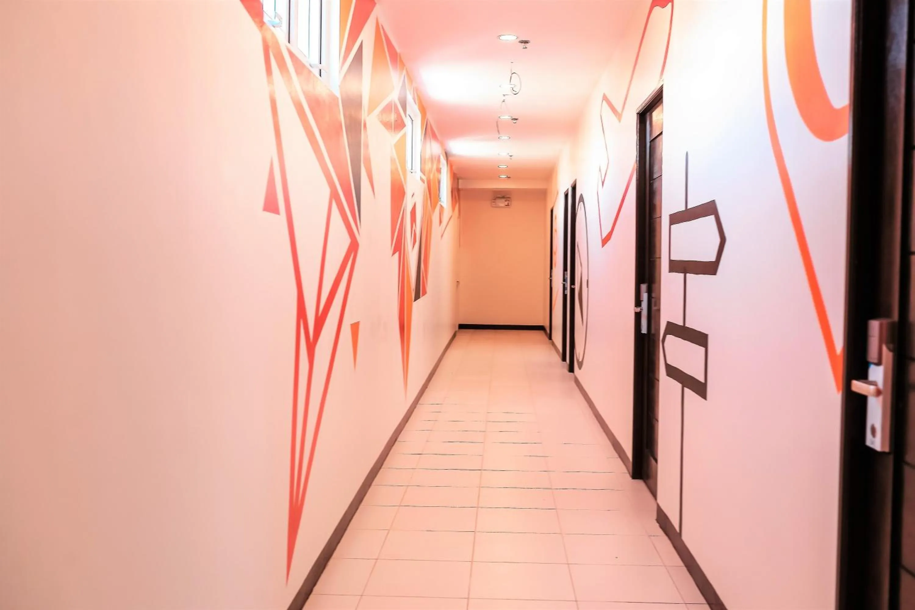 Area and facilities in Trip Inn Legazpi City near Airport