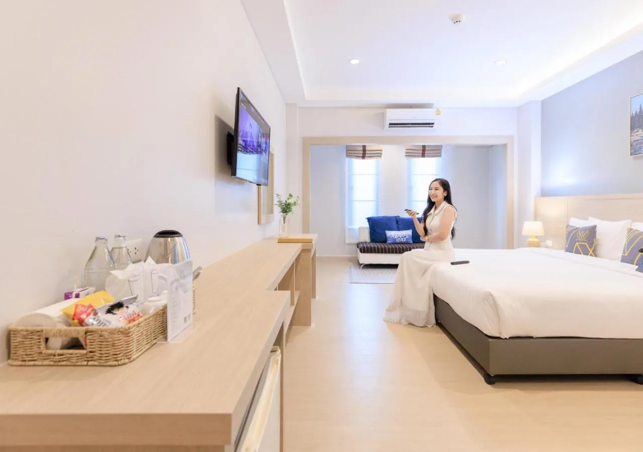 Bed in Baan Phor Phan Hotel