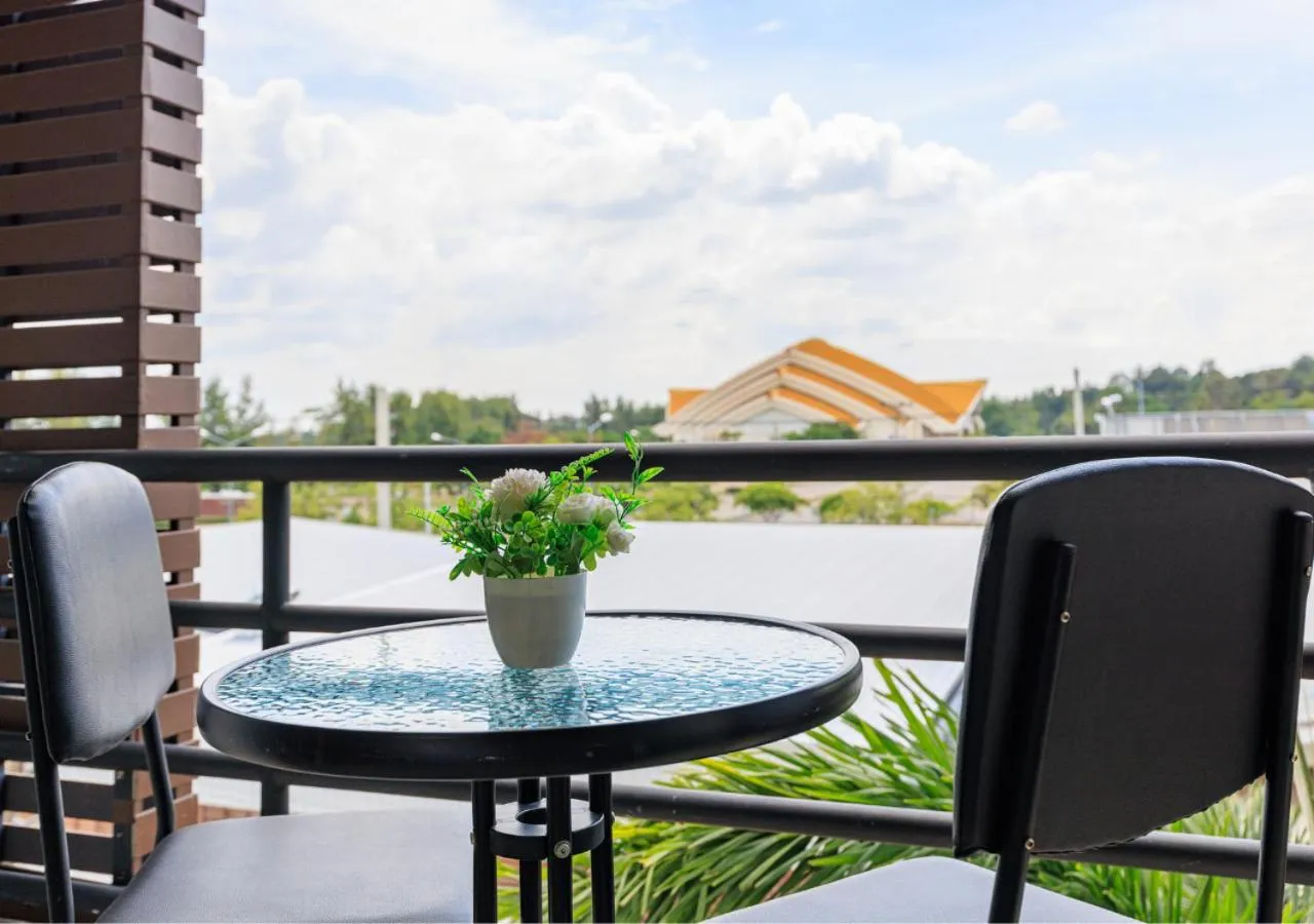 Balcony/Terrace in Baan Phor Phan Hotel