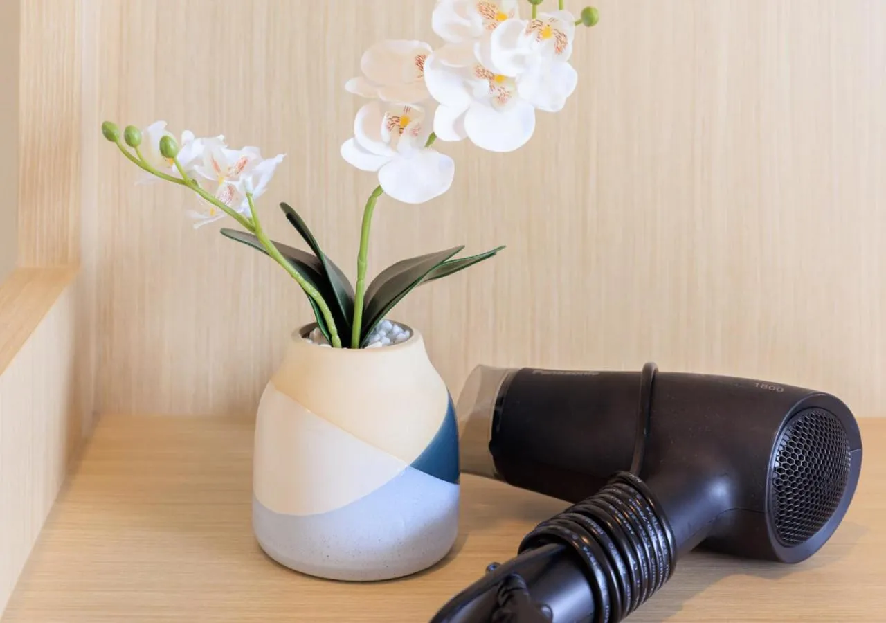 hair dryier in Baan Phor Phan Hotel