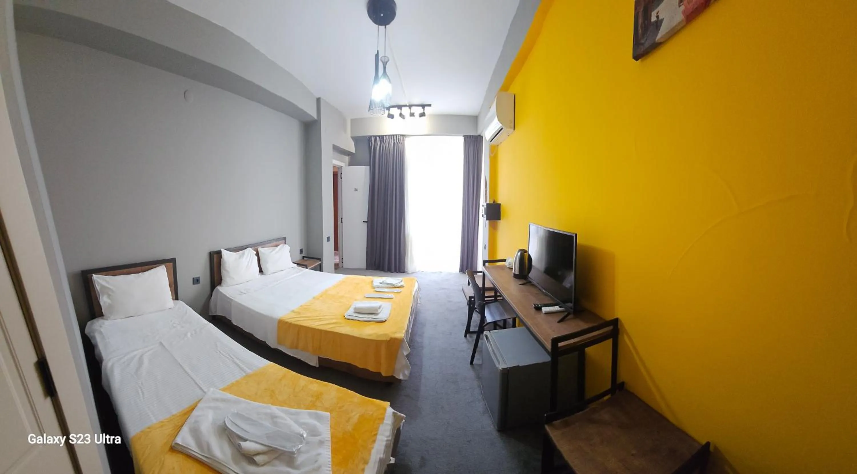 room service in Diuma Hotel